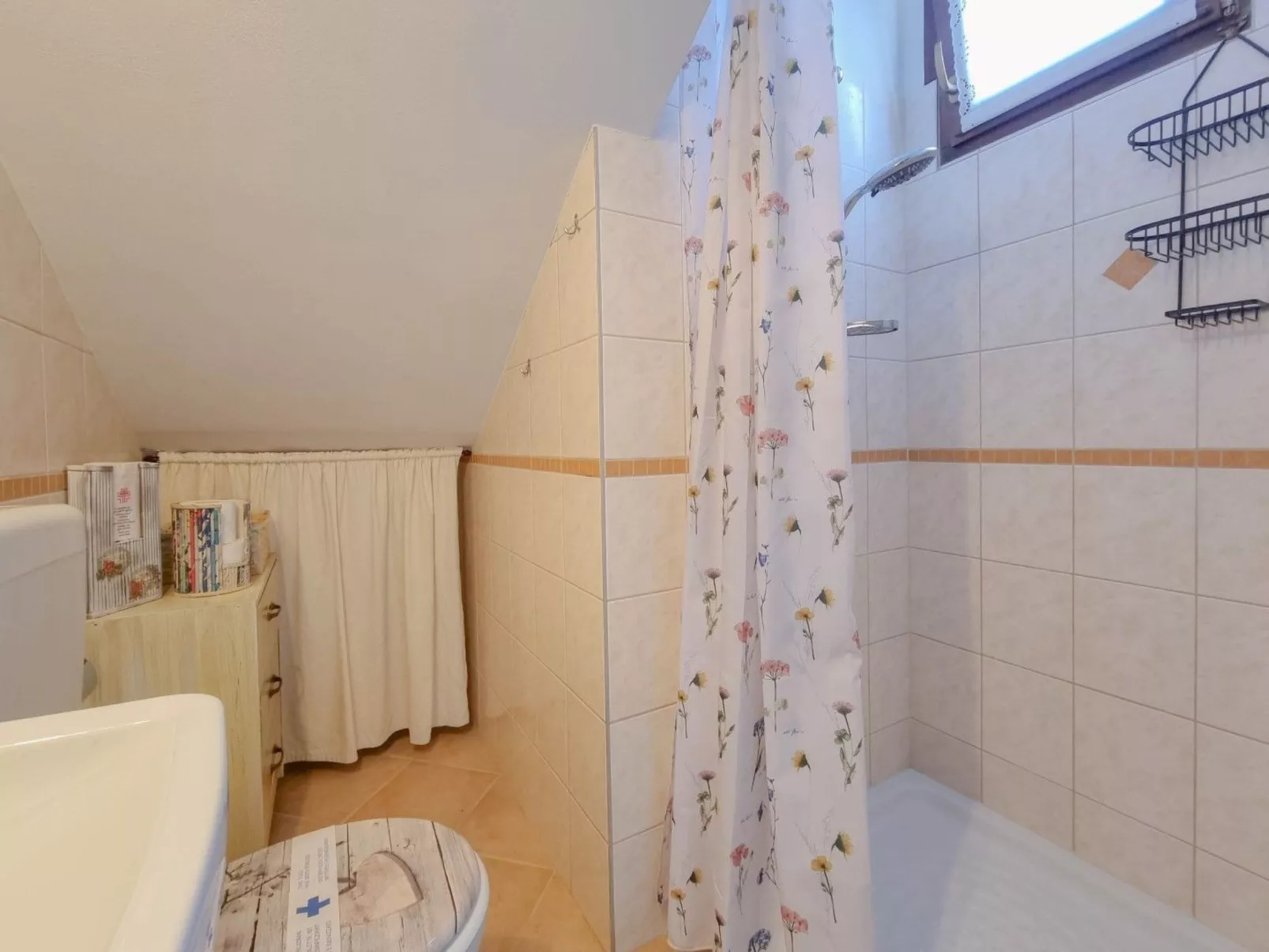 Für 2 Personen ca. 30 m&sup2; in Novigrad, Adriaküste Kroatien (Westküste von I - Image-tags.info