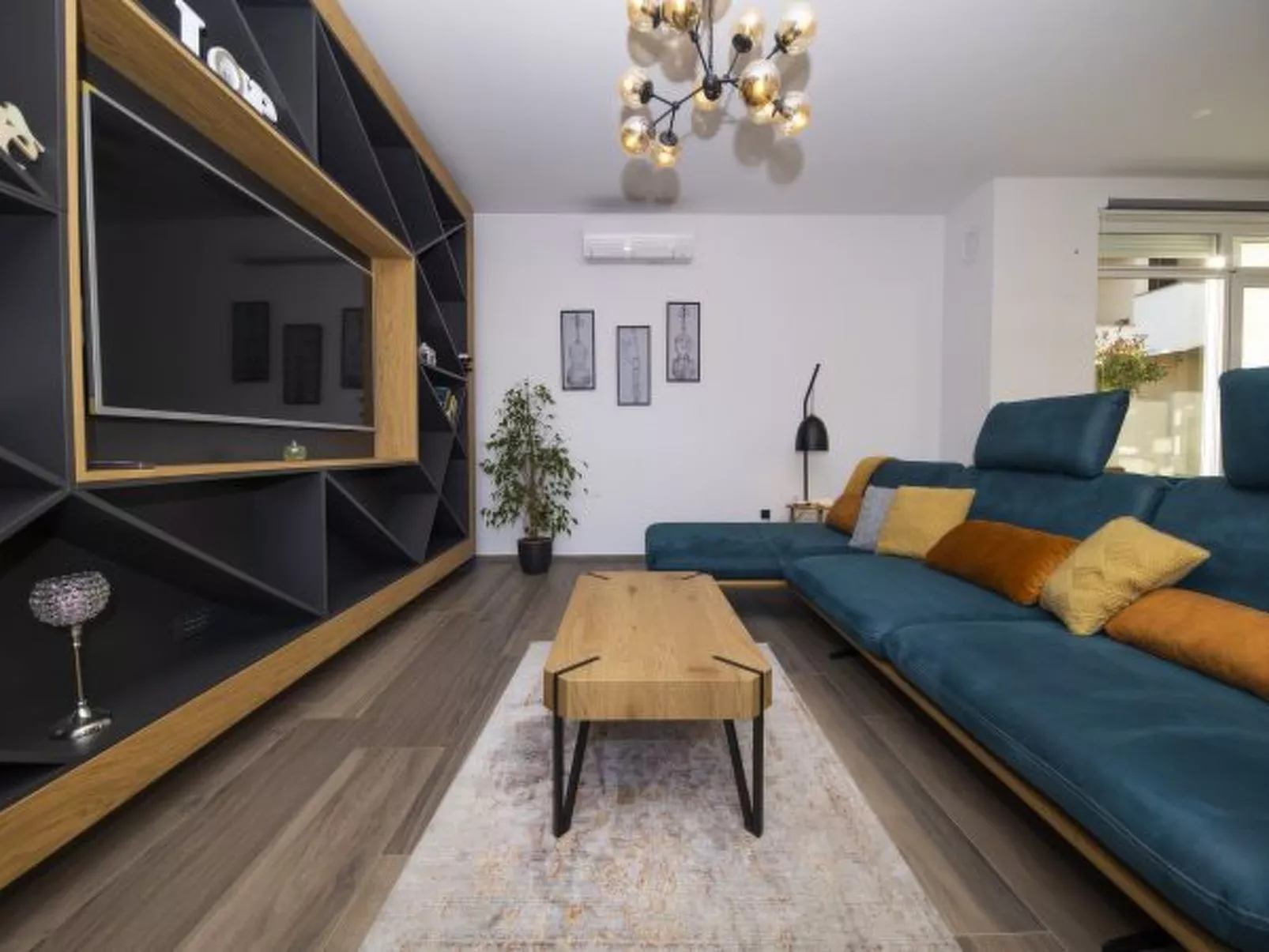 Luxury villa Mary Lou with pool and spa area - Image-tags.info