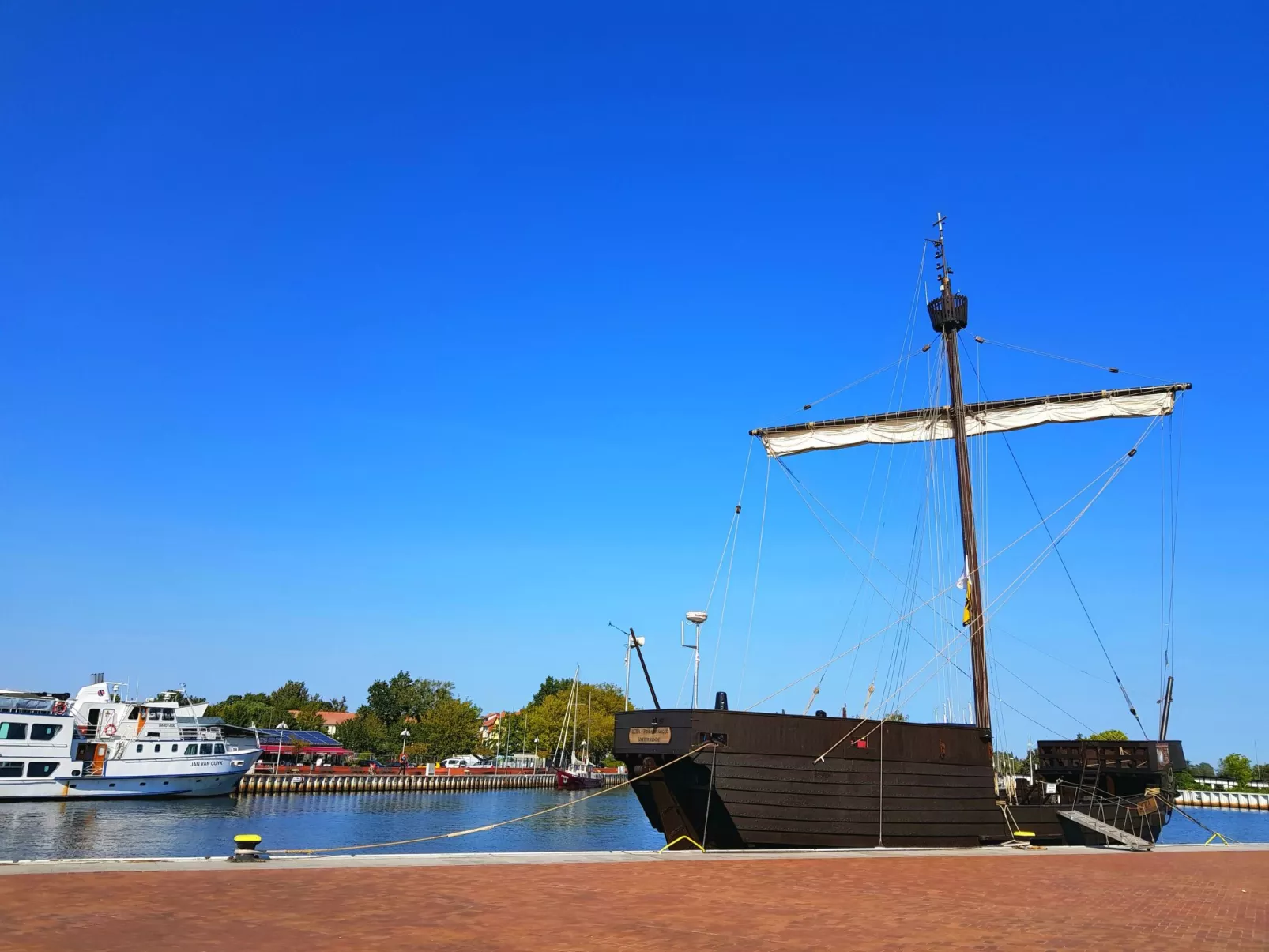 FH Godewind***** 45 - Draußen