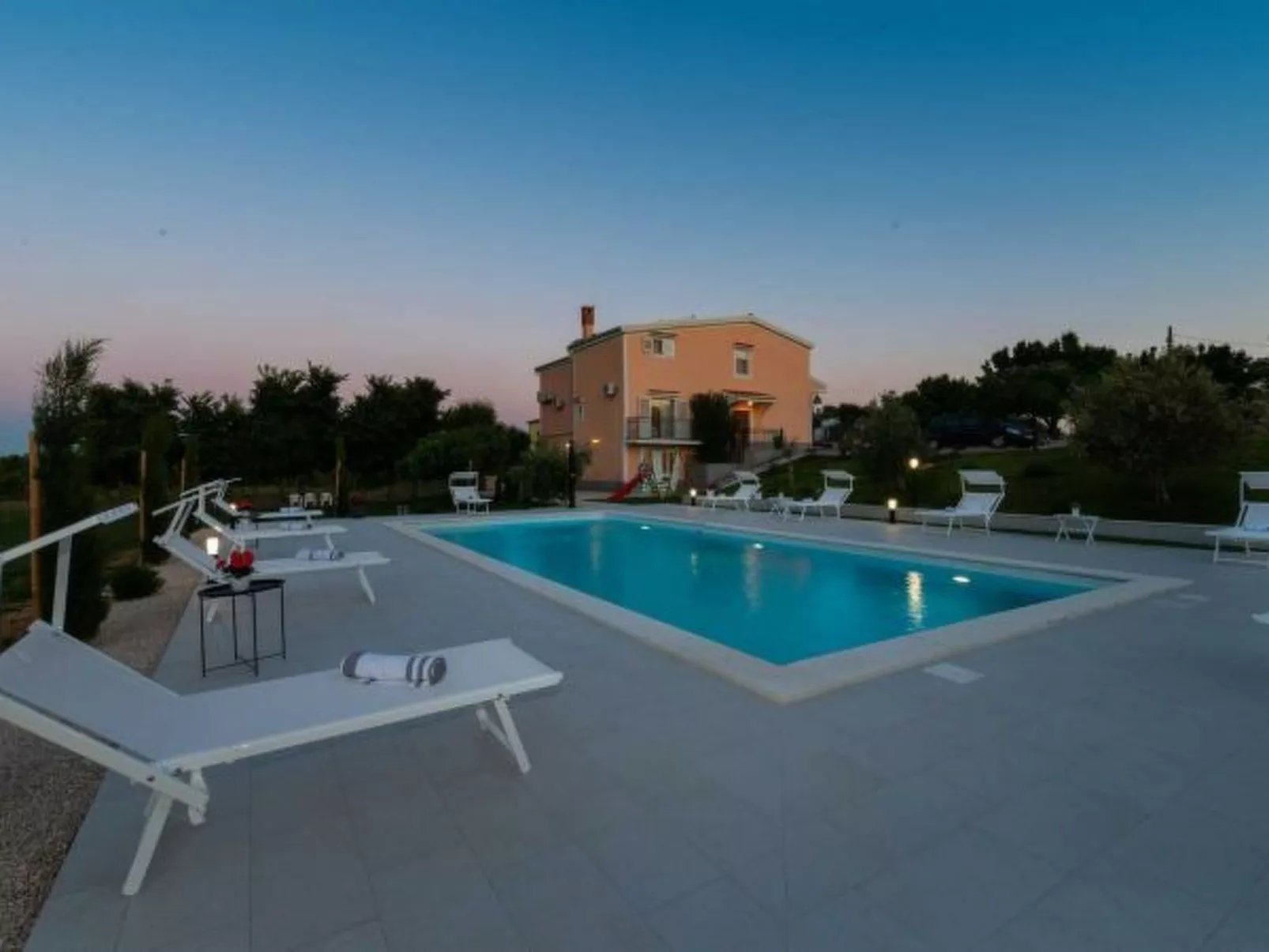 Luxury Villa Maria with large pool - Image-tags.info