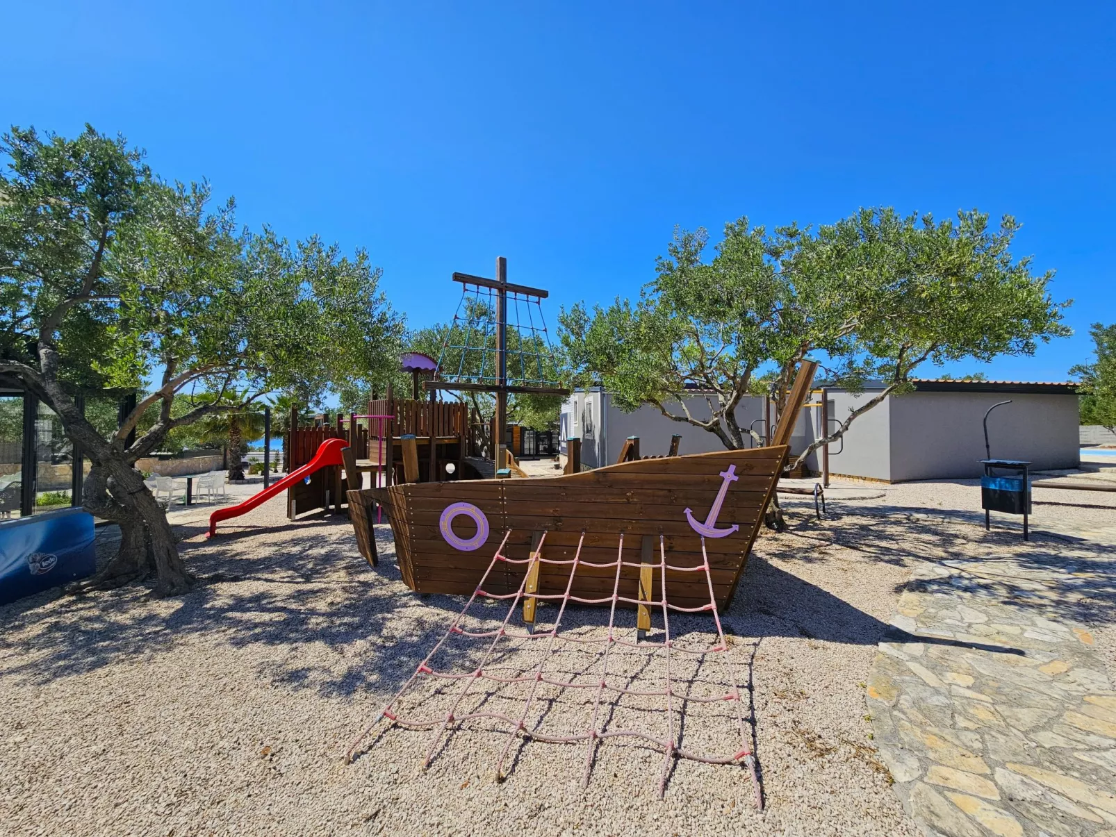 Maslina Delux - Draußen