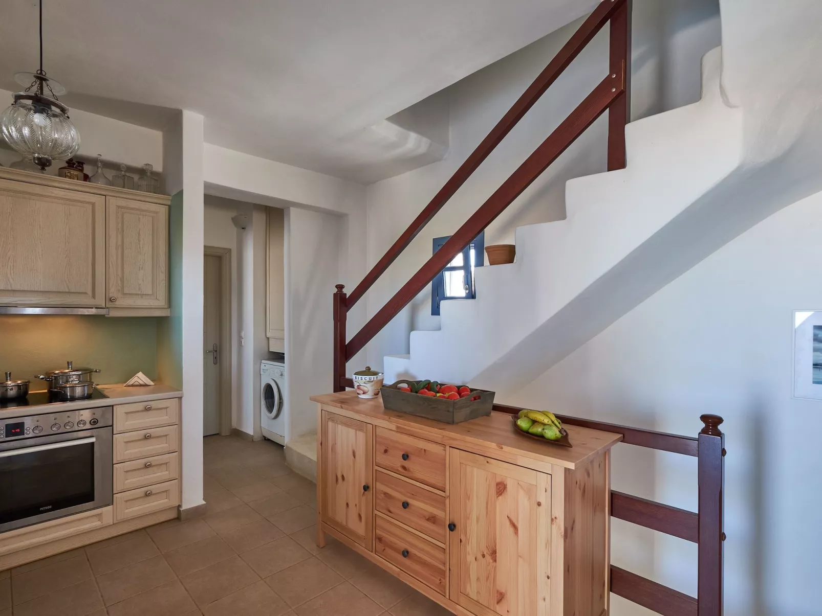 Große, komfortable Pool-Villa, Strand zu Fuß erreichbar - Drinnen