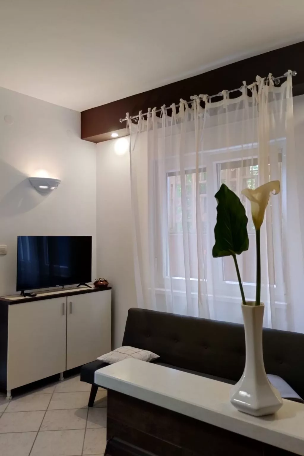 Appartement Bruna mit Terrasse und Meerblick - Drinnen