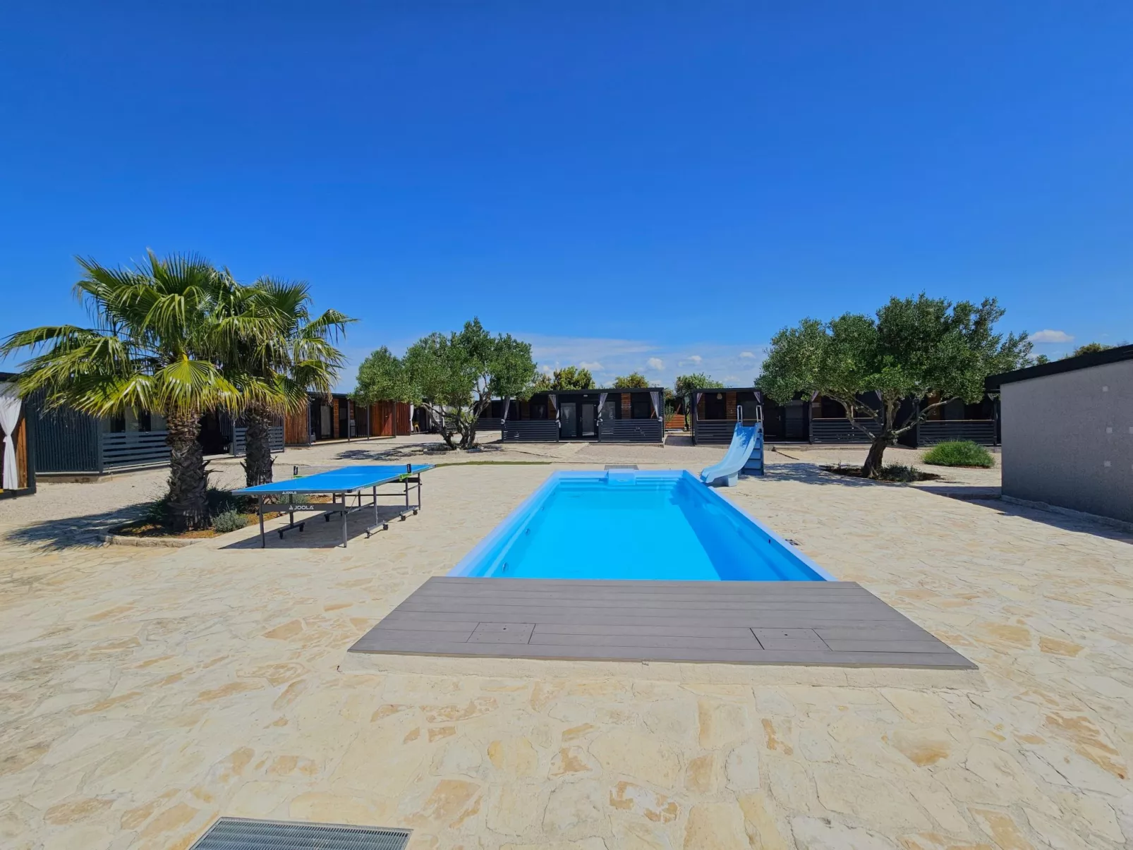 Maslina Delux - Draußen