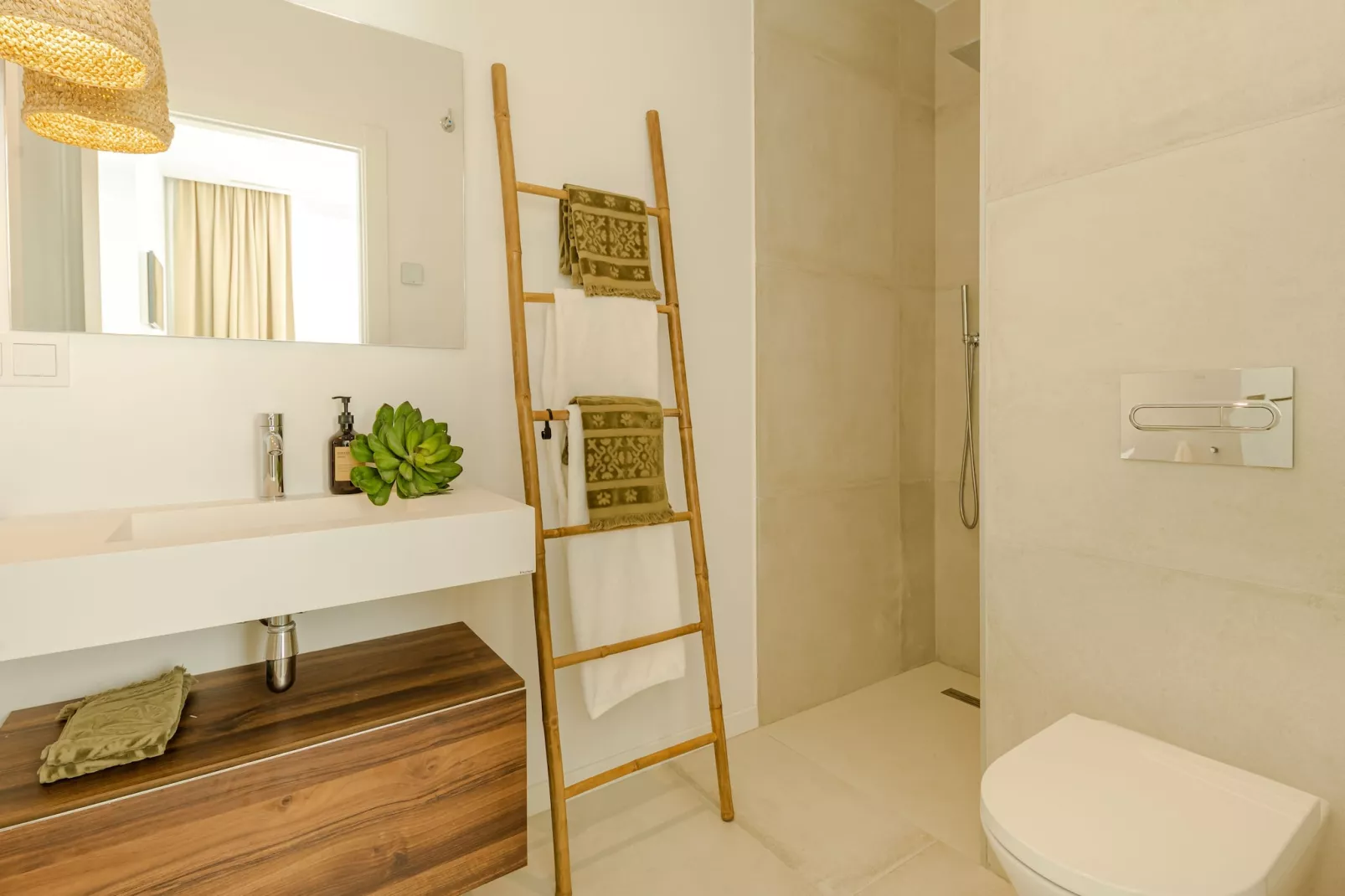 Unique & Luxurious Villa with Heated Pool! - Bathroom