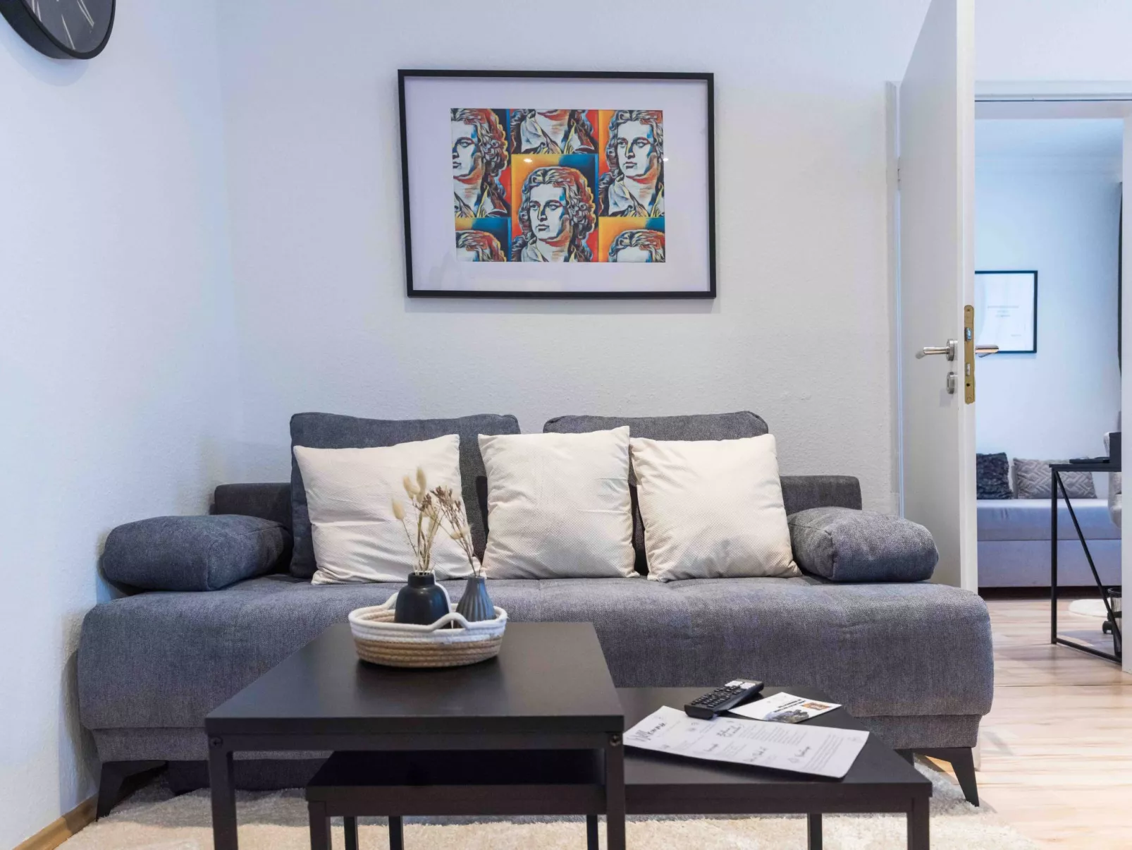 Schiller Apartment im Zentrum von Hof. Küche, Parkplatz, 250MBit Wlan - Inside