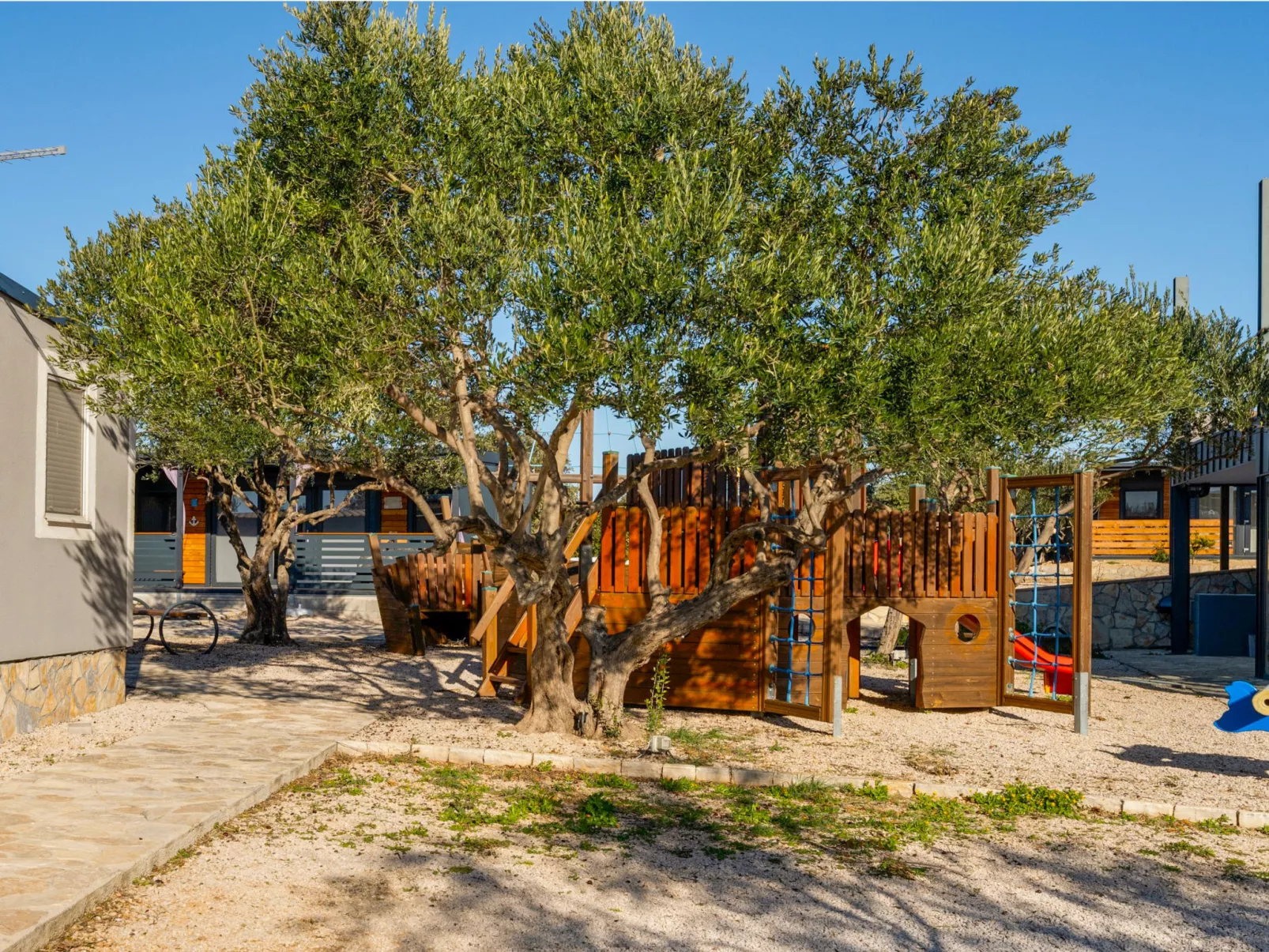 Maslina Delux - Draußen