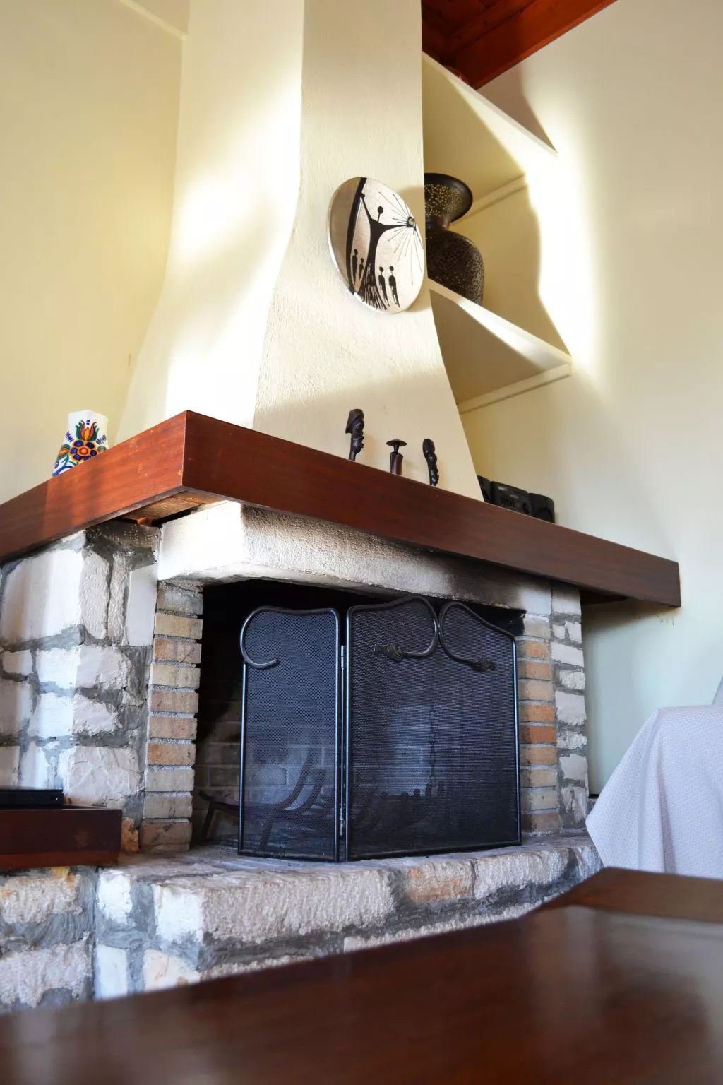 Anwesen mit Garten, Grill und Terrasse - Drinnen