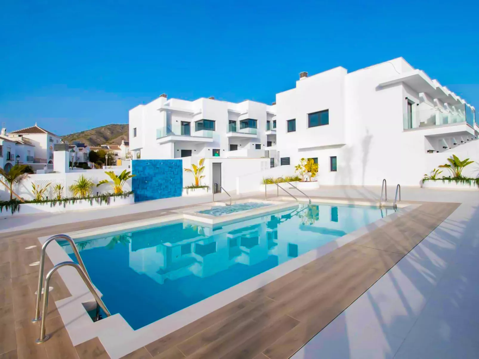 Nerja centrally located - Draußen