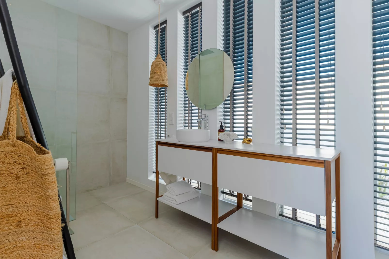 Unique & Luxurious Villa with Heated Pool! - Bathroom