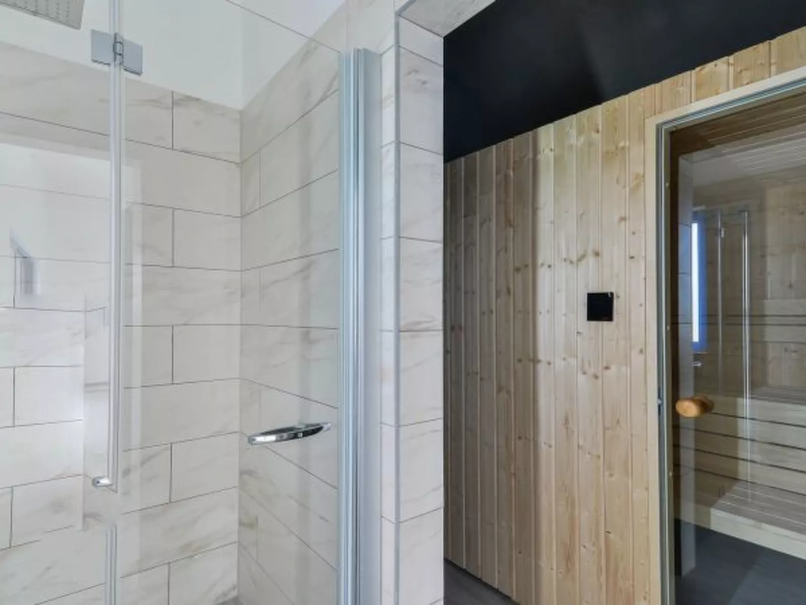 Villa RE with heated pool and spa - Image-tags.info