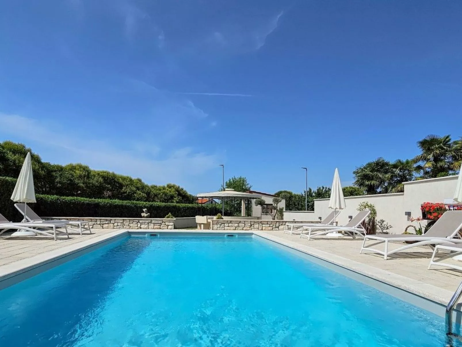 Für 2 Personen ca. 30 m&sup2; in Novigrad, Adriaküste Kroatien (Westküste von I - Draußen