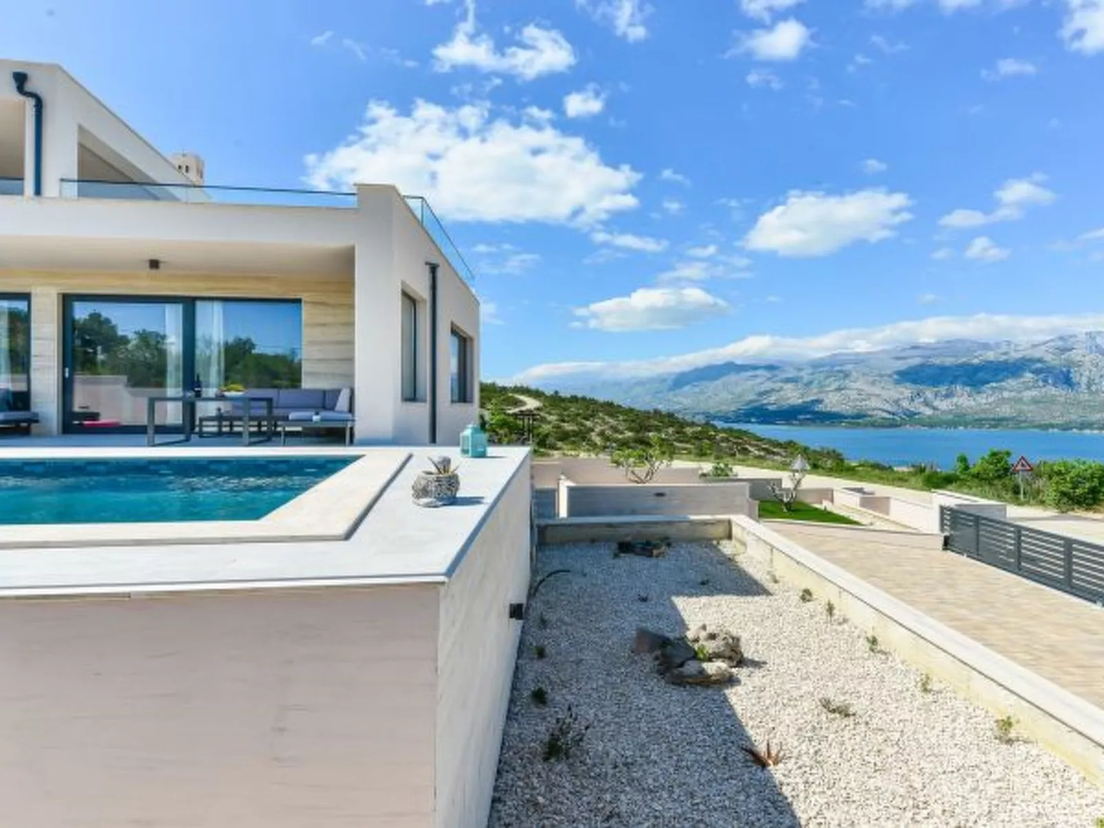 Villa Zariva with pool and panoramic mountain and - Image-tags.info