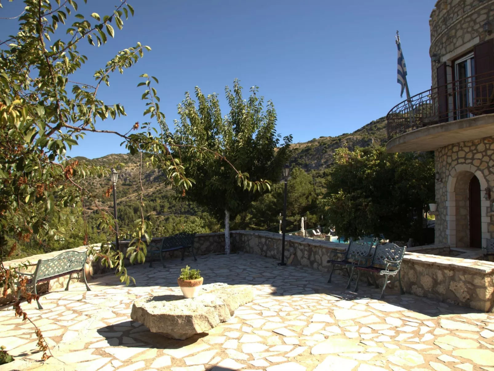 Sommer Dafnopanagia Luxusstudio Ourania - Outside