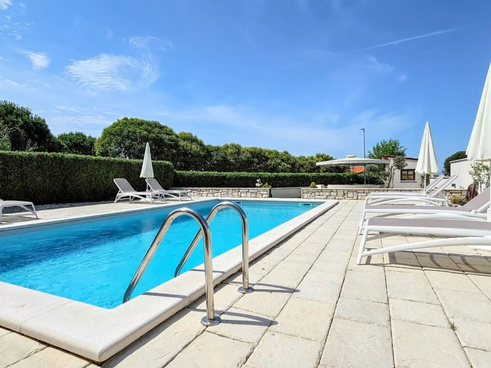 Für 2 Personen ca. 30 m&sup2; in Novigrad, Adriaküste Kroatien (Westküste von I - Image-tags.info