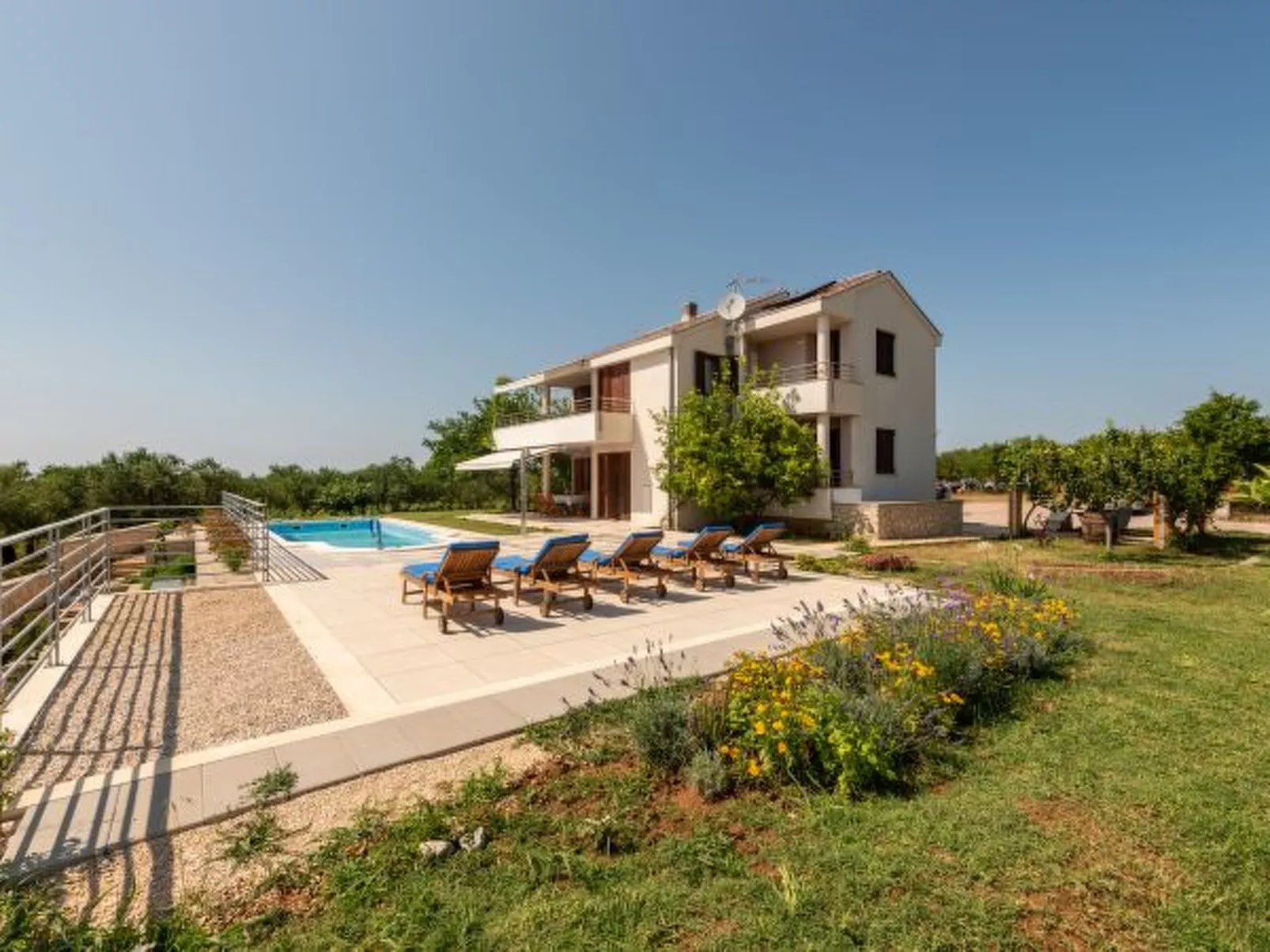 Olivar house with heated pool by the beach - Image-tags.info
