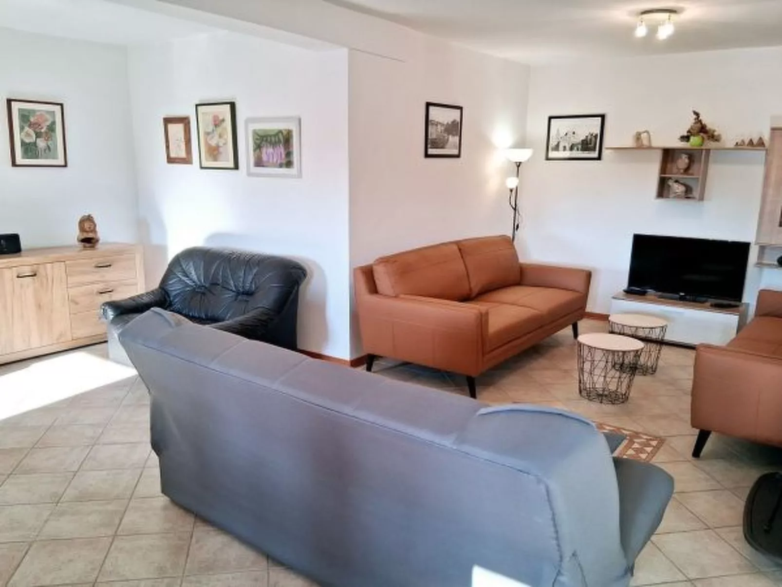 Villa Ana with large pool - Image-tags.info