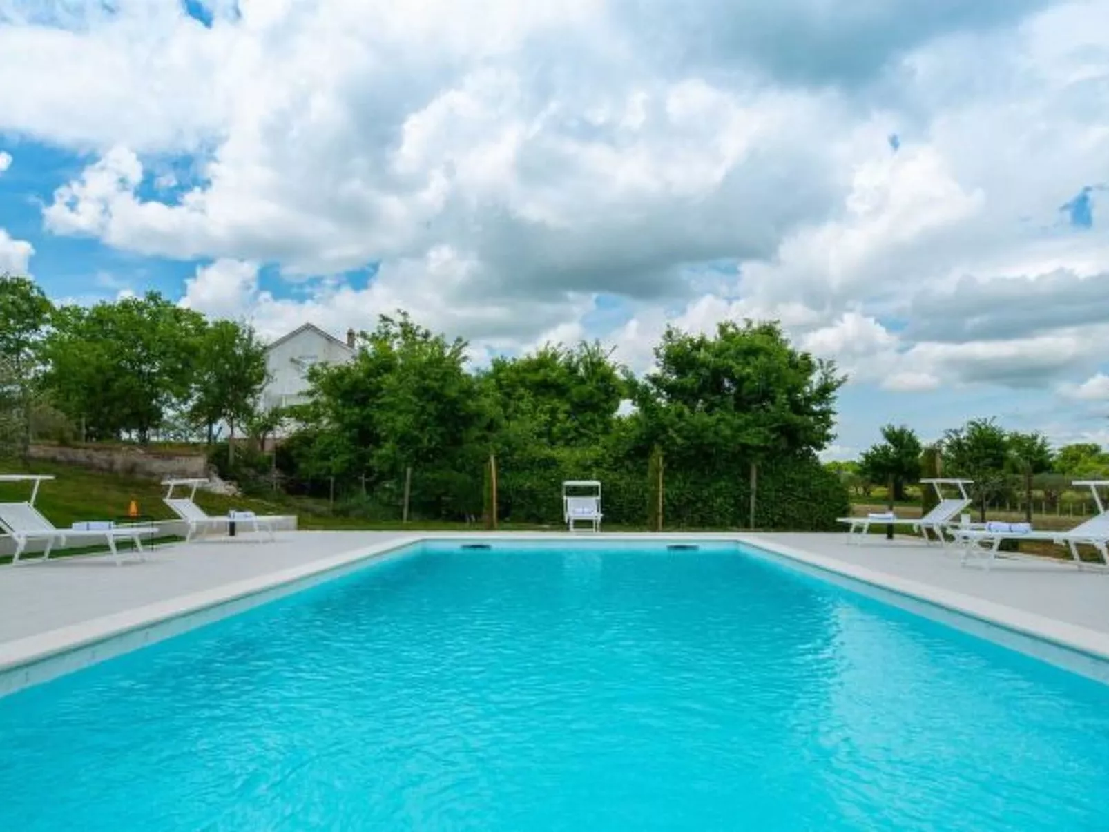 Luxury Villa Maria with large pool - Image-tags.info