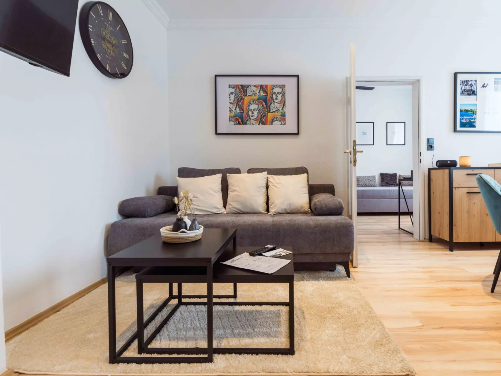 Schiller Apartment im Zentrum von Hof. Küche, Parkplatz, 250MBit Wlan - Inside