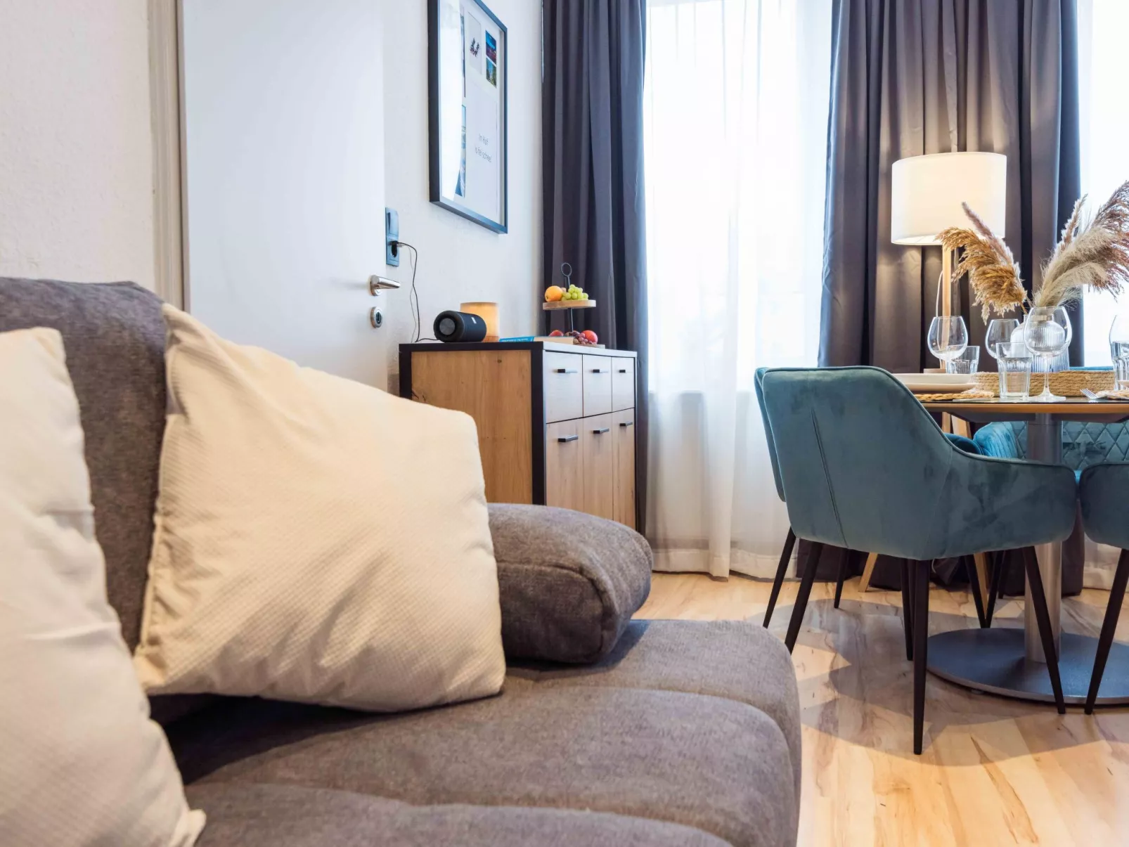 Schiller Apartment im Zentrum von Hof. Küche, Parkplatz, 250MBit Wlan - Inside