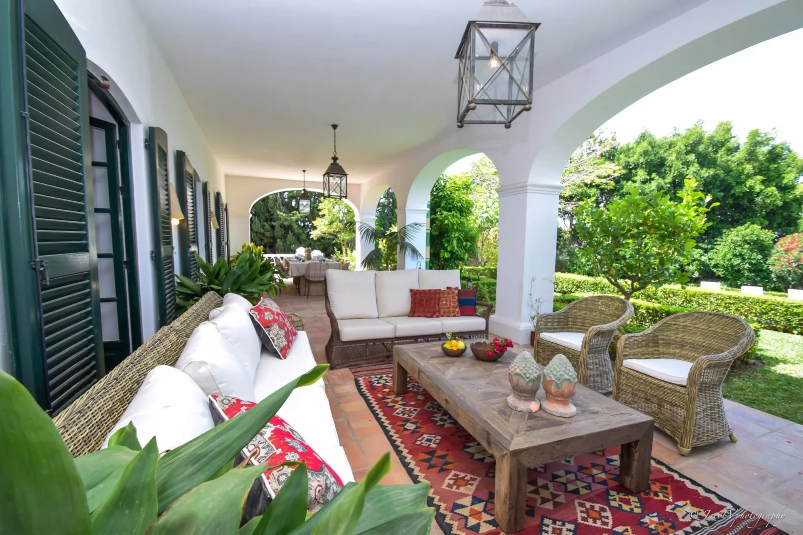 A Real Oasis in  Colonial style - Terrace