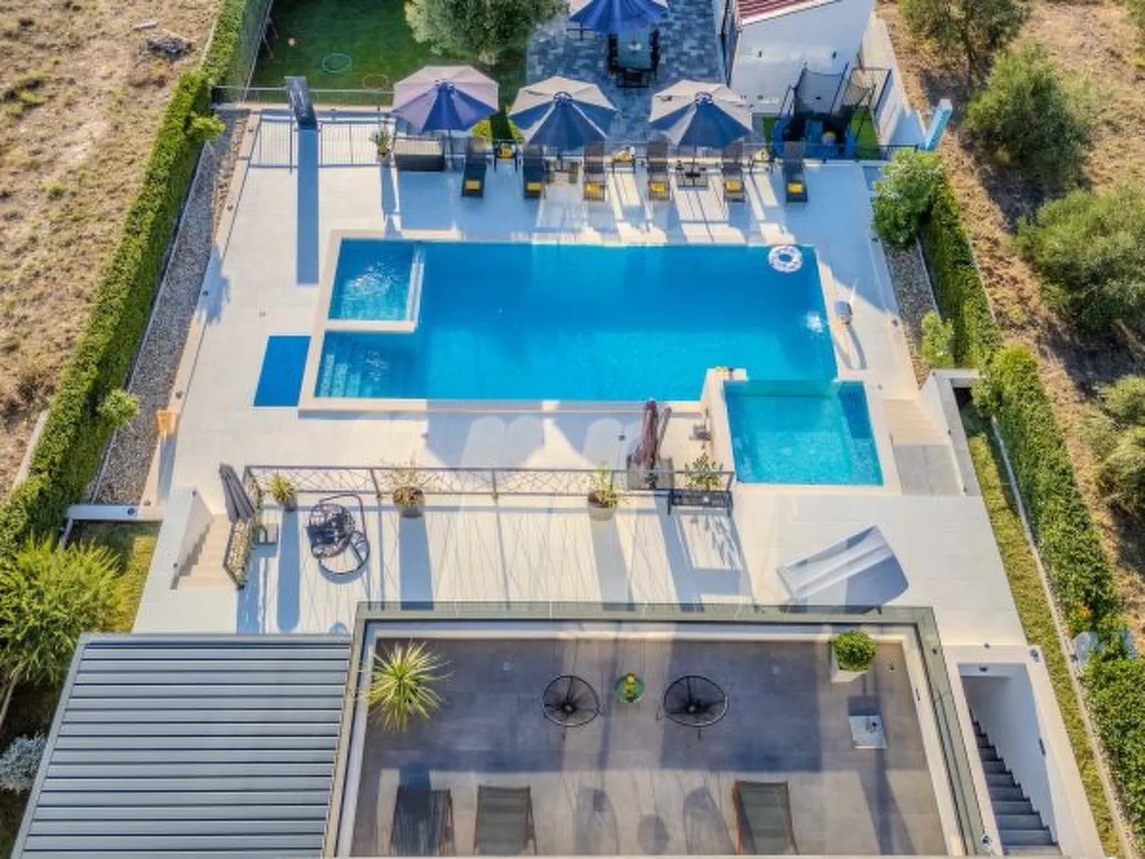 Beautiful villa Lara in Vrana with pool - Image-tags.info