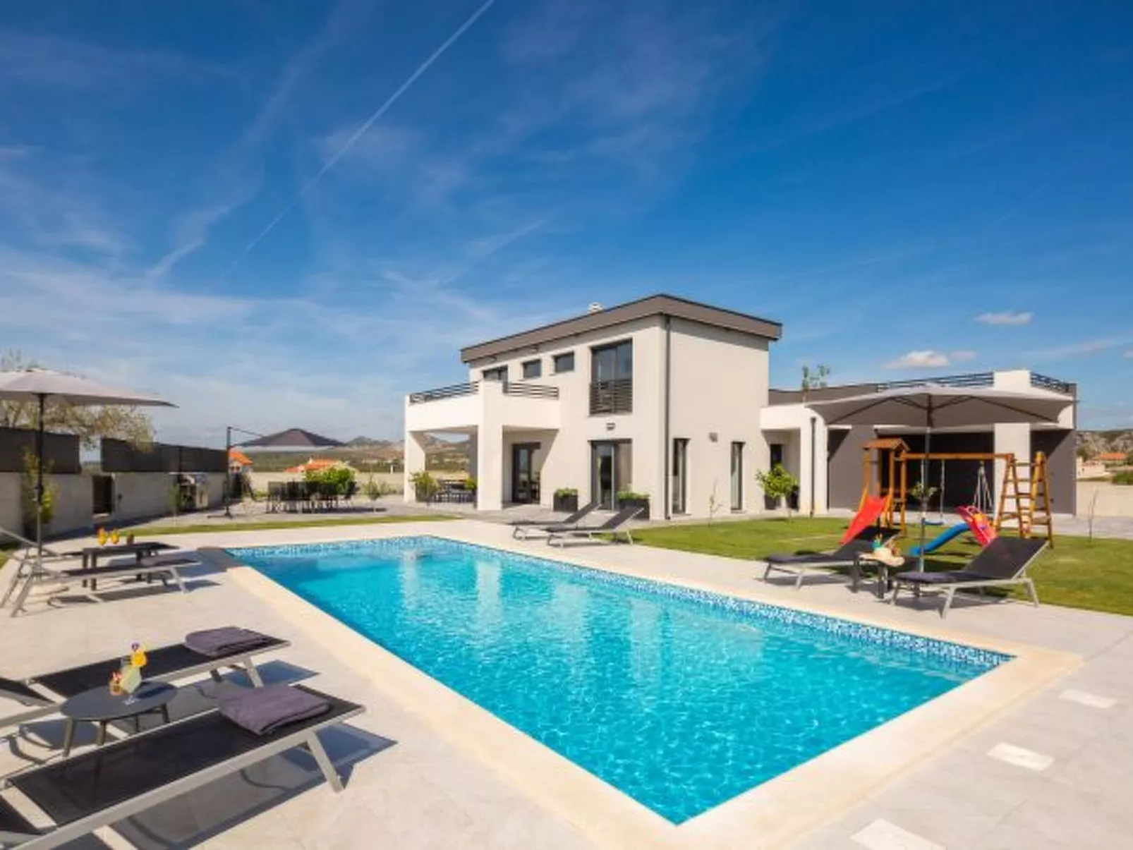 Villa Lacus in Vrana with pool - Image-tags.info