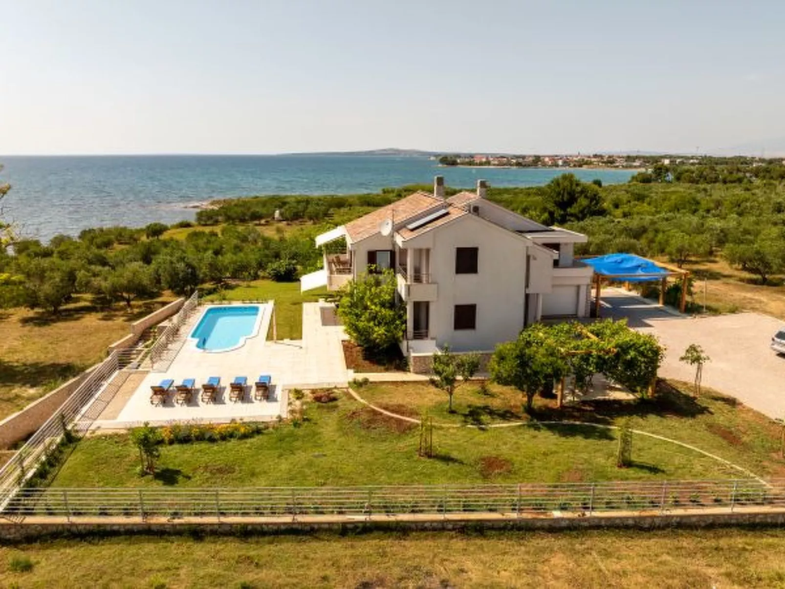 Olivar house with heated pool by the beach - Image-tags.info