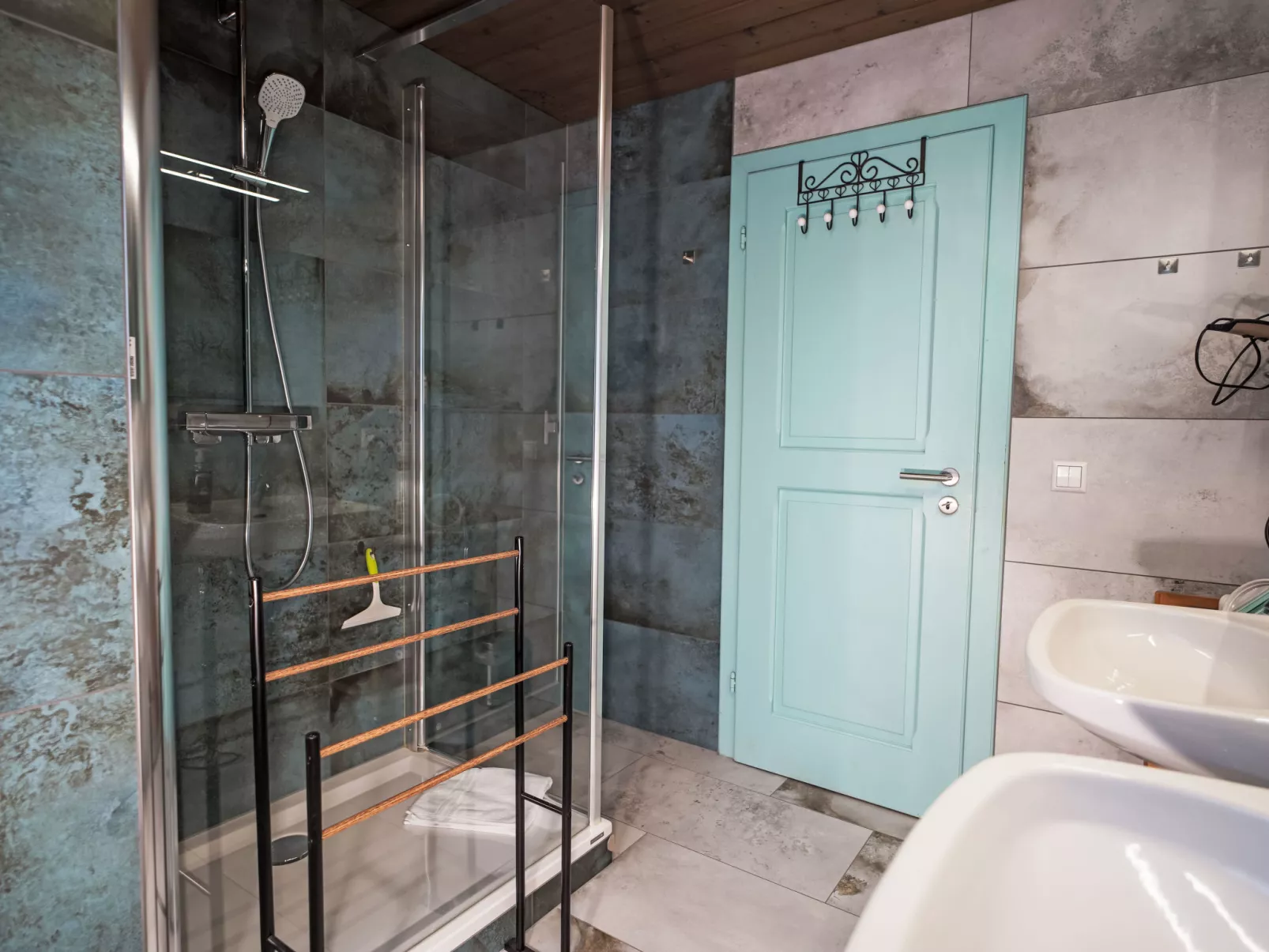 Schwarzwaldhof mit Pool & Sauna - Drinnen