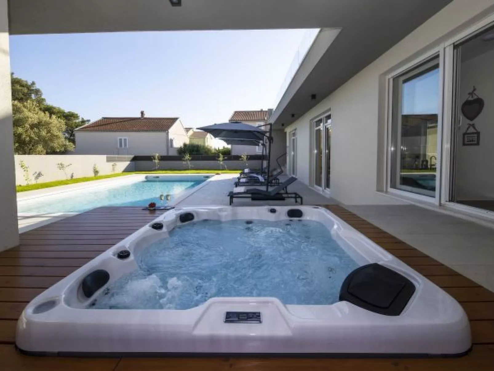 Luxury villa Mary Lou with pool and spa area - Image-tags.info