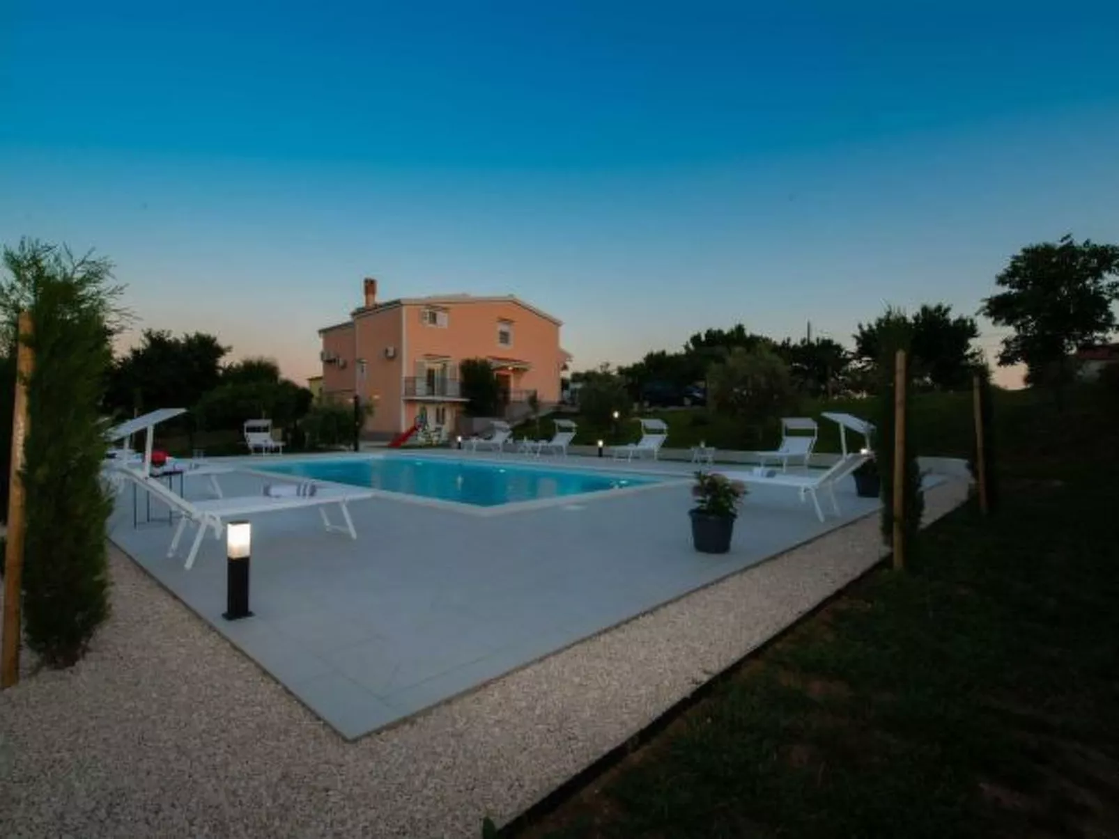 Luxury Villa Maria with large pool - Image-tags.info