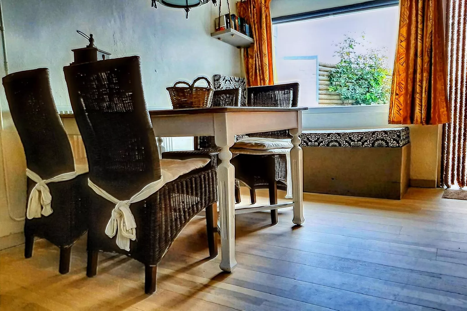 8 persoonshuis "de Rust"-Dining room