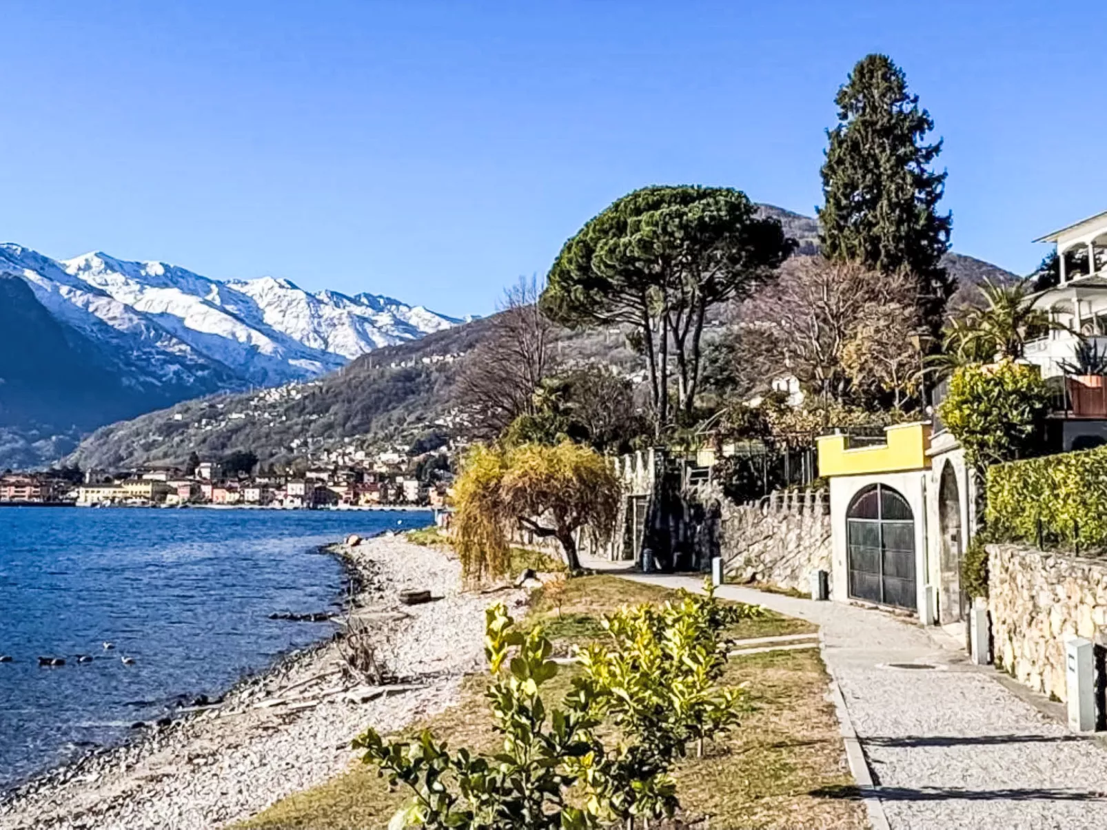 Riflesso del lago - Outside