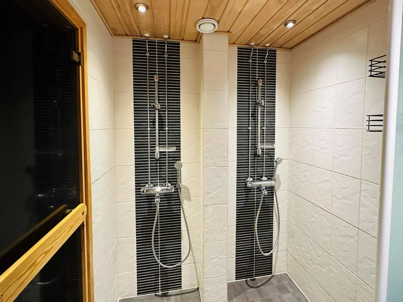 Levin otava 8 - Drinnen