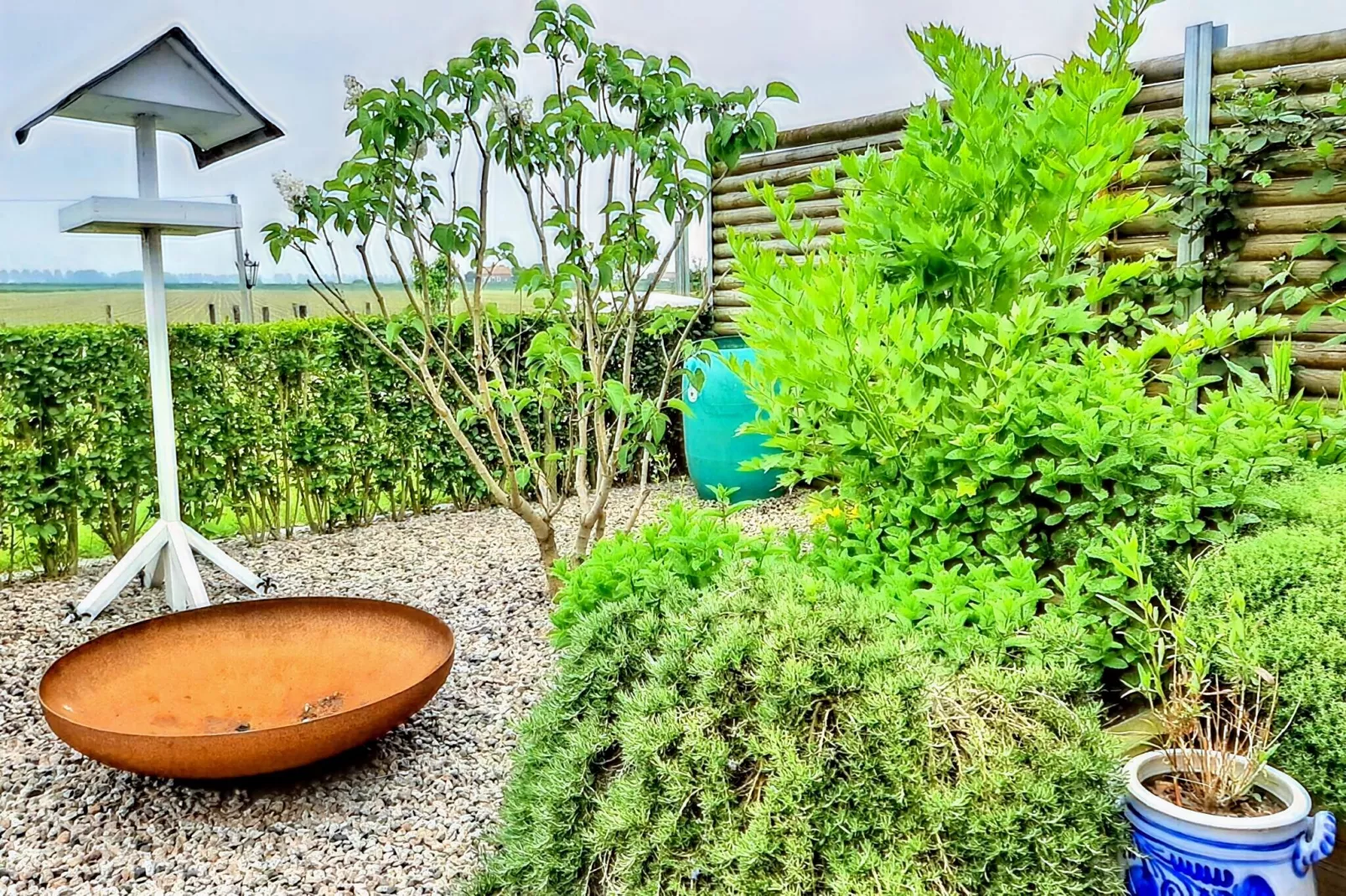 8 persoonshuis "de Rust"-Gardens summer