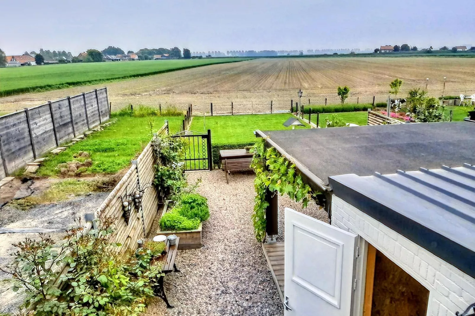 8 persoonshuis "de Rust"-View summer