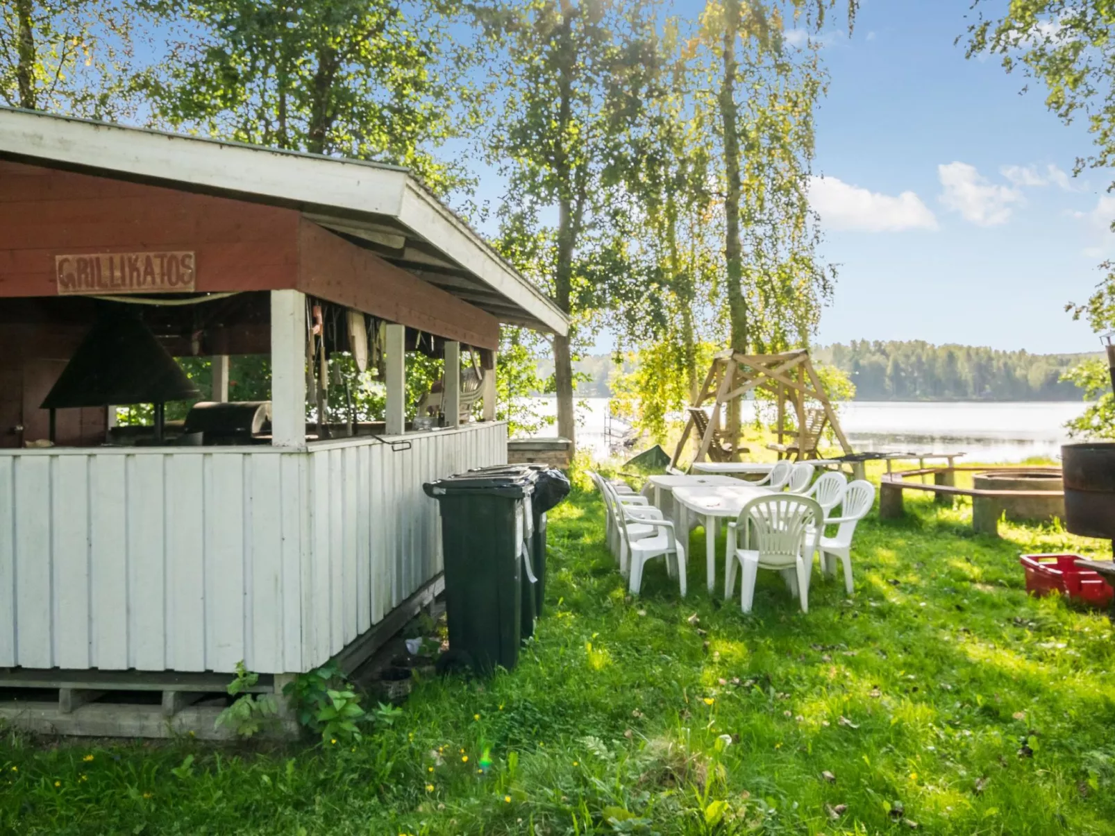 Saniainen 5 - Dedans