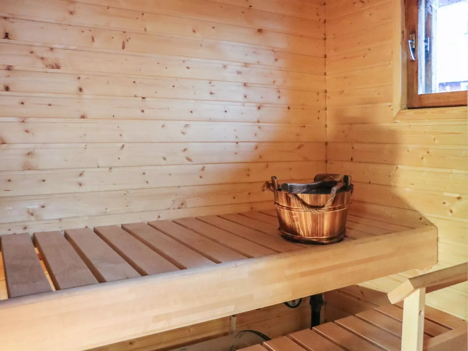 Aurinkoalppi 11a paritalon yläkerta - Dedans