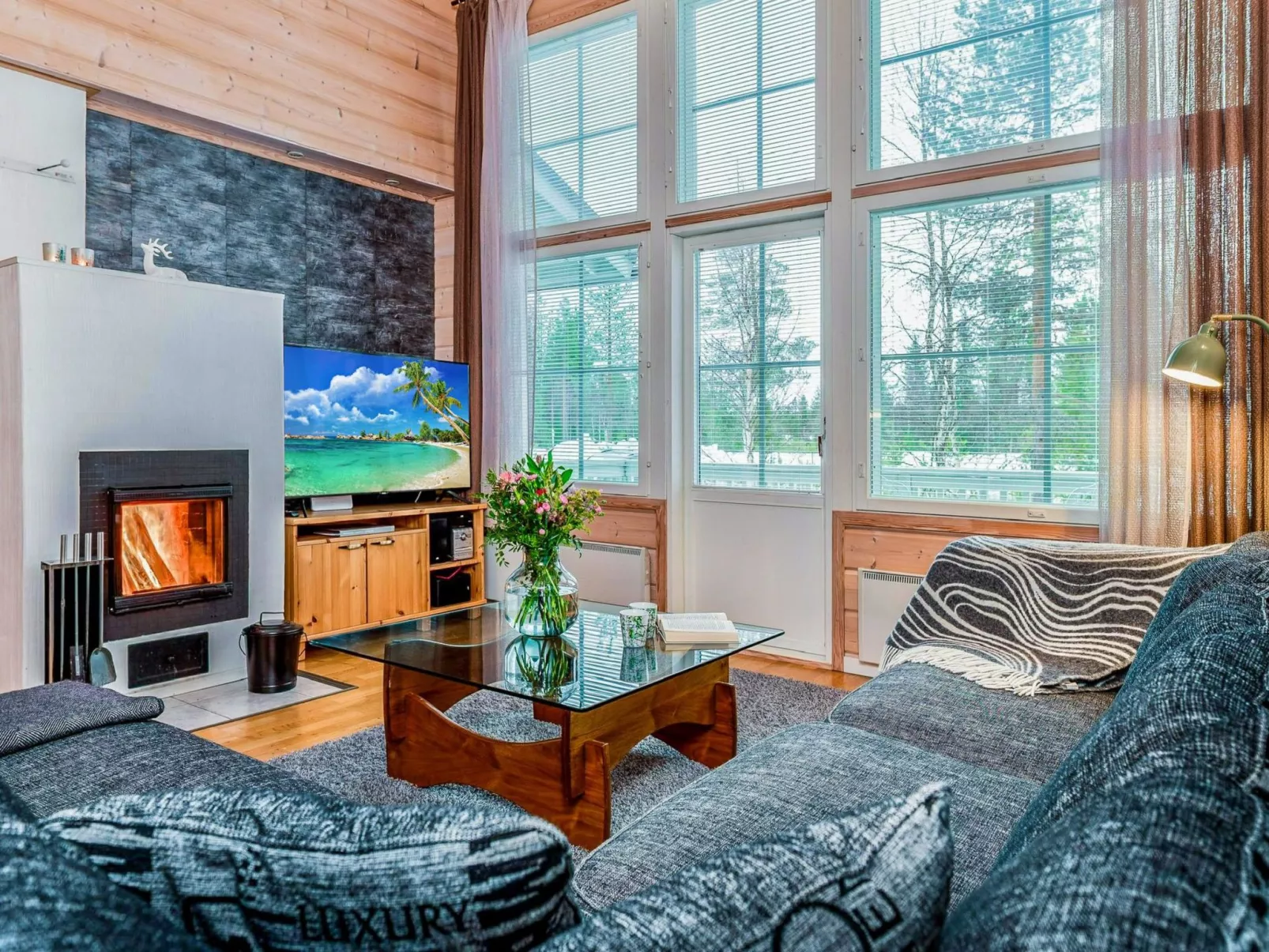 Rukan tunturituuli - Dedans