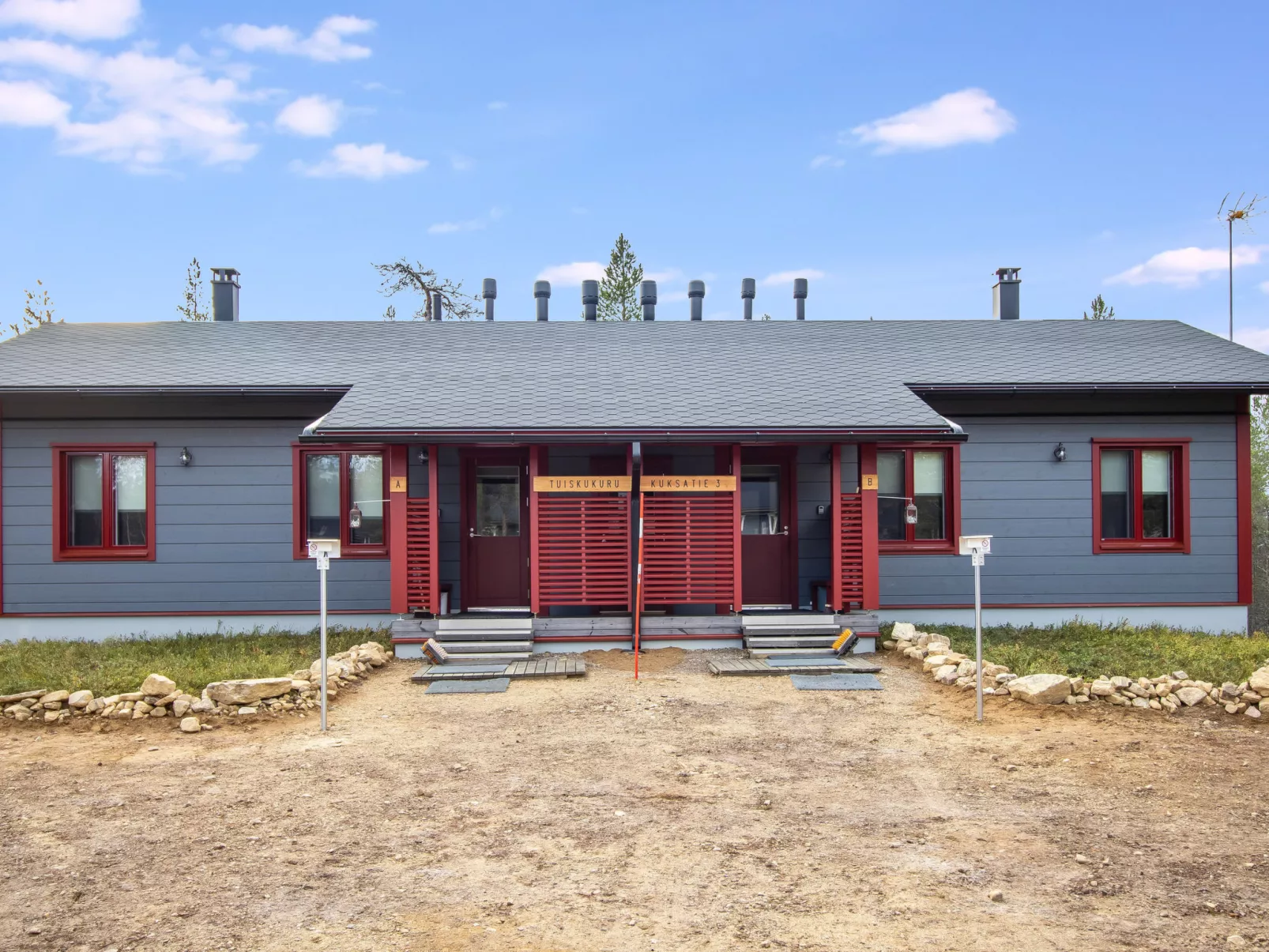 Tuiskukuru a - Drinnen