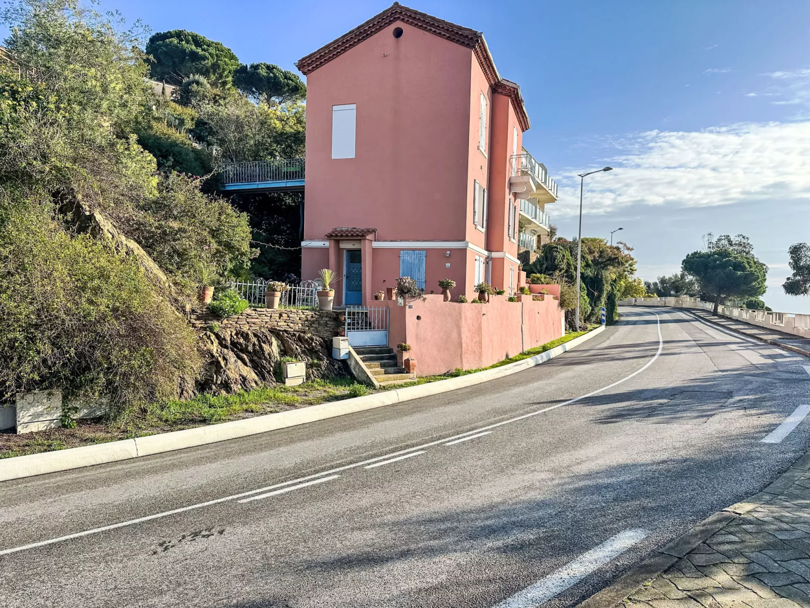 Les Agaves - Outside