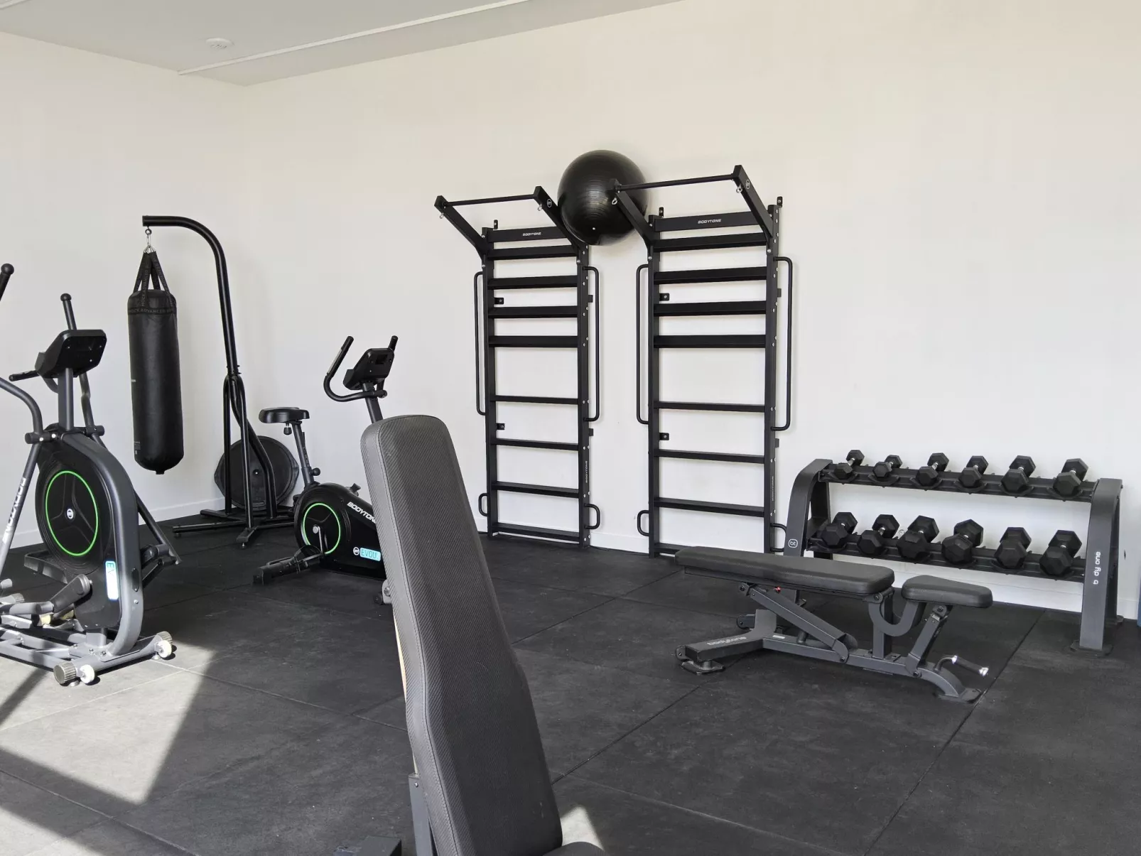 Bolnou Blue Sea - Draußen