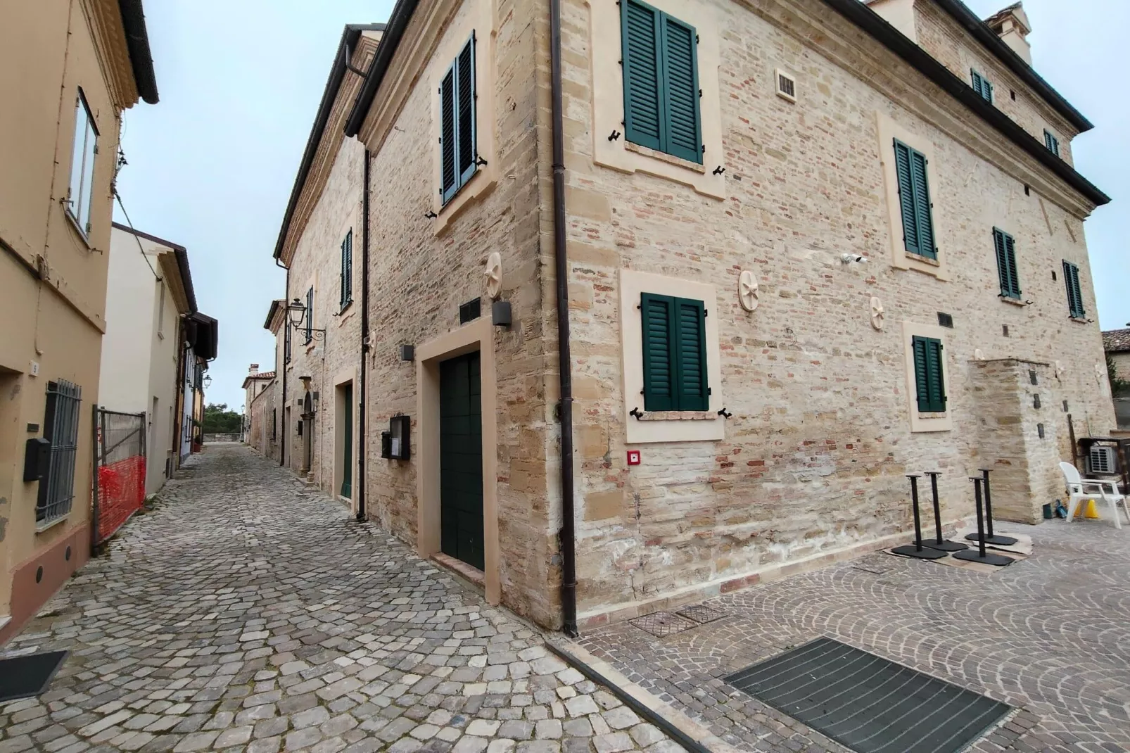 Alessandro - Außenbereich Sommer