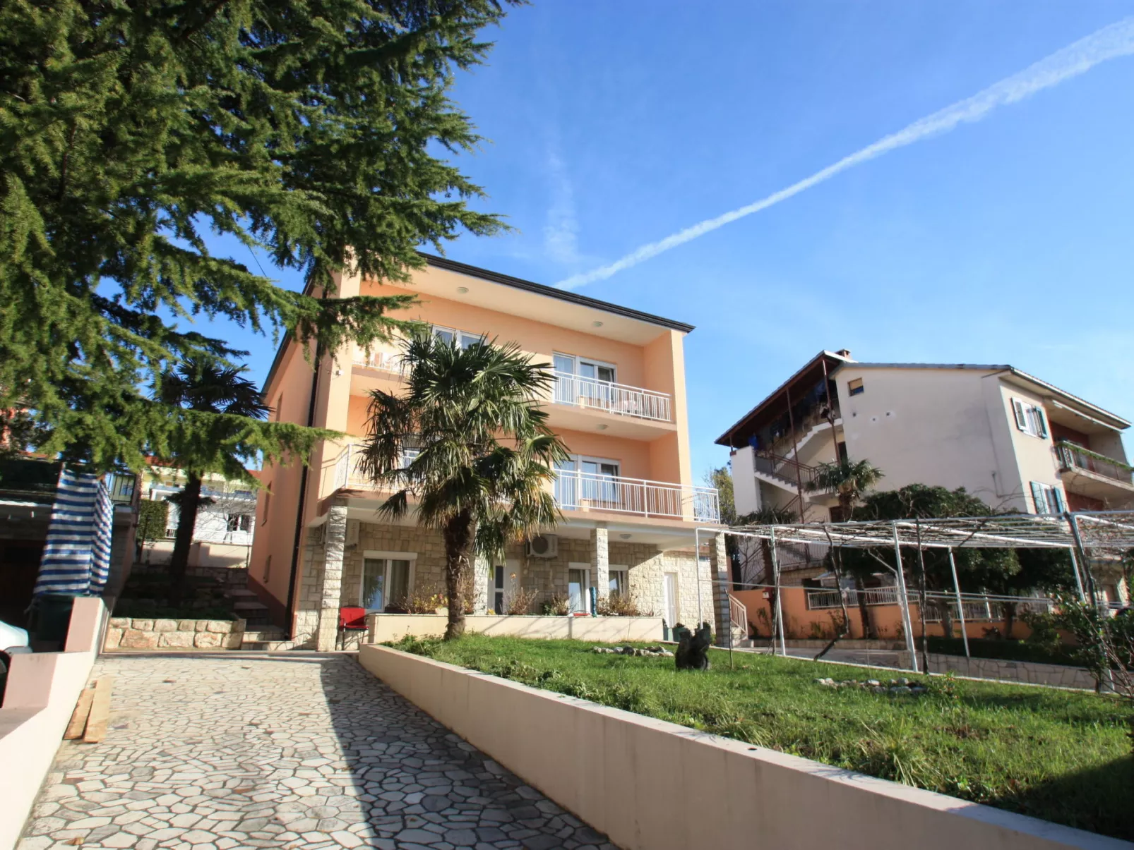 EVICA 4 / HR-07097-02