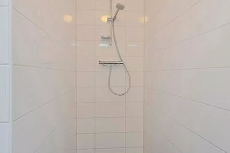 De Ooievaar Huis NR 23-Bathroom
