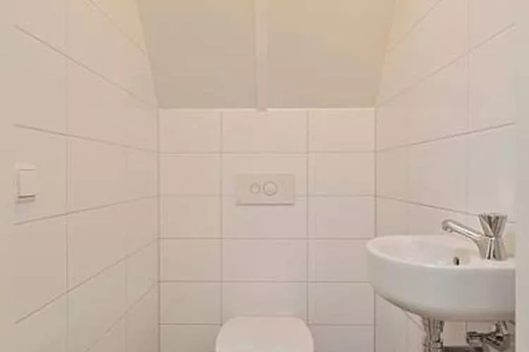 De Ooievaar Huis NR 23-Bathroom