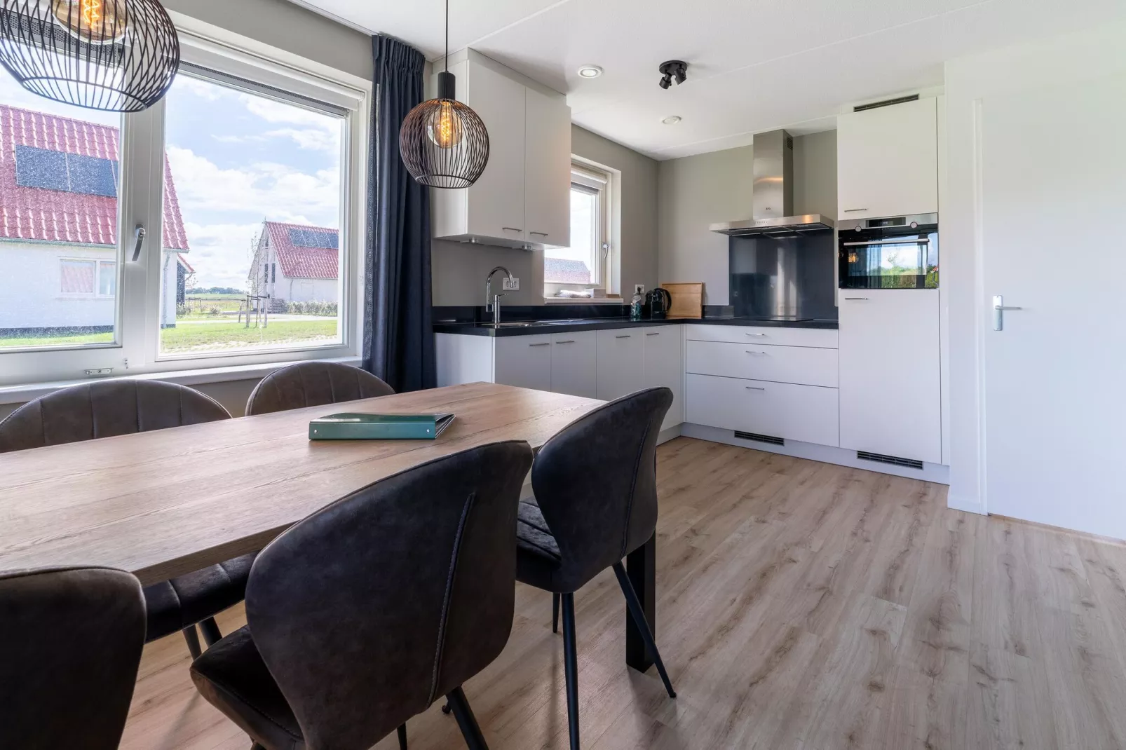 De Scholekster Huis Nr 29-Dining room