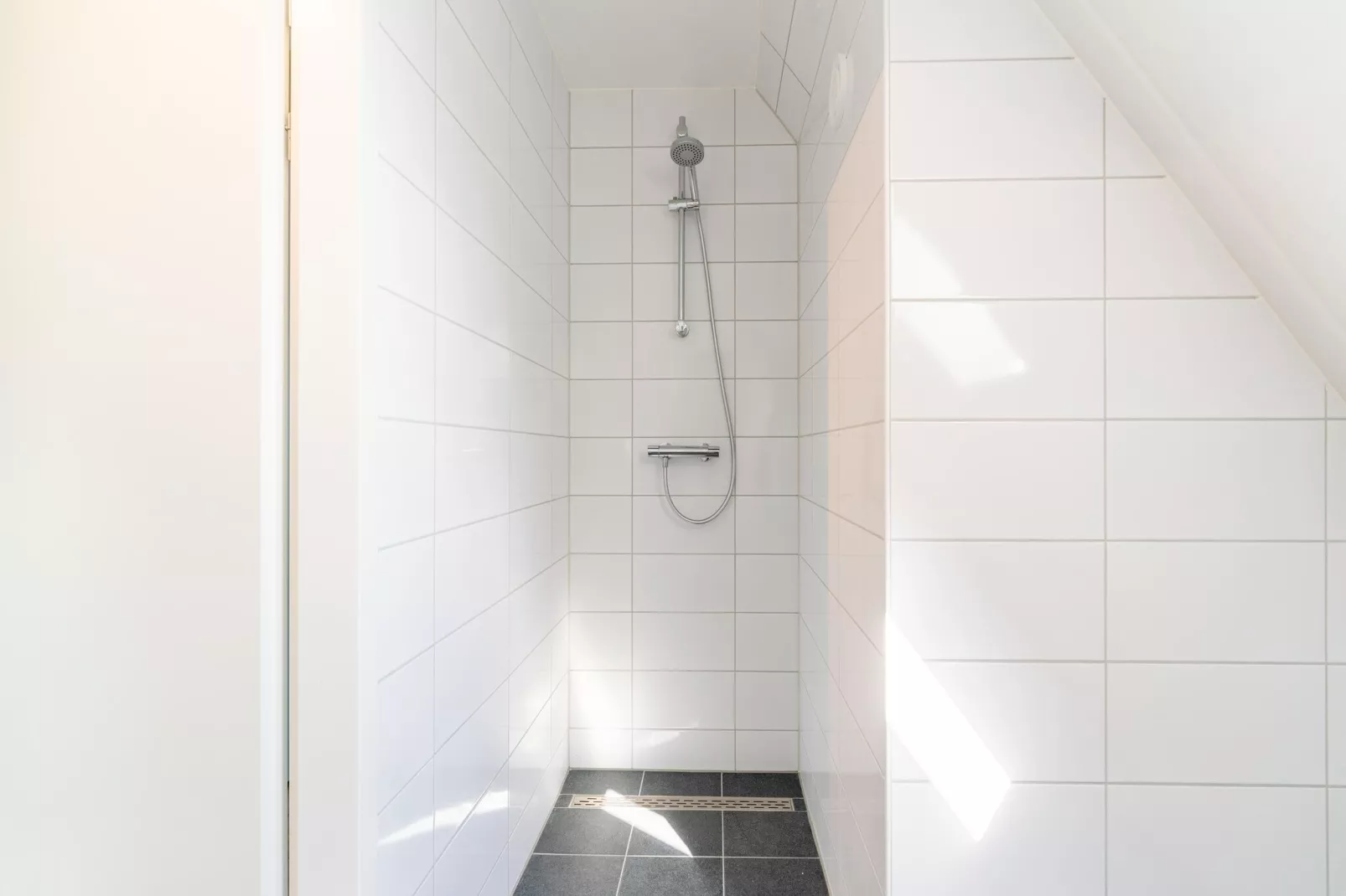 De Scholekster Huis Nr 29-Bathroom