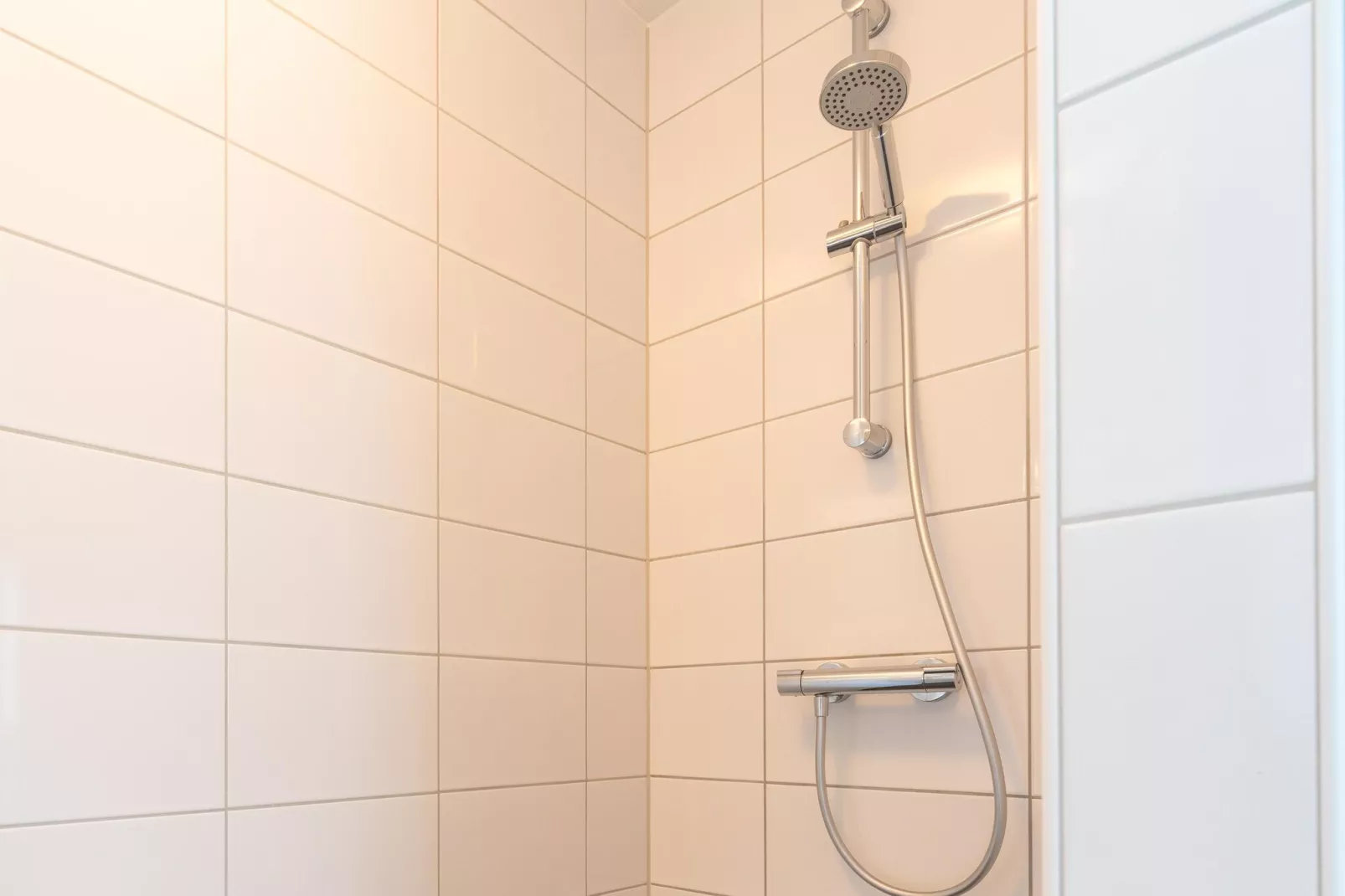 De Scholekster Huis Nr 29-Bathroom