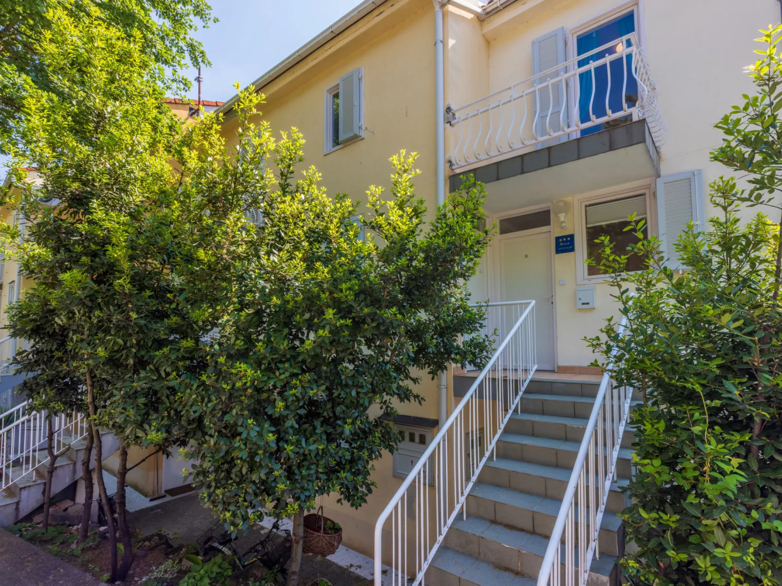 Vema 2 / HR-10913-01